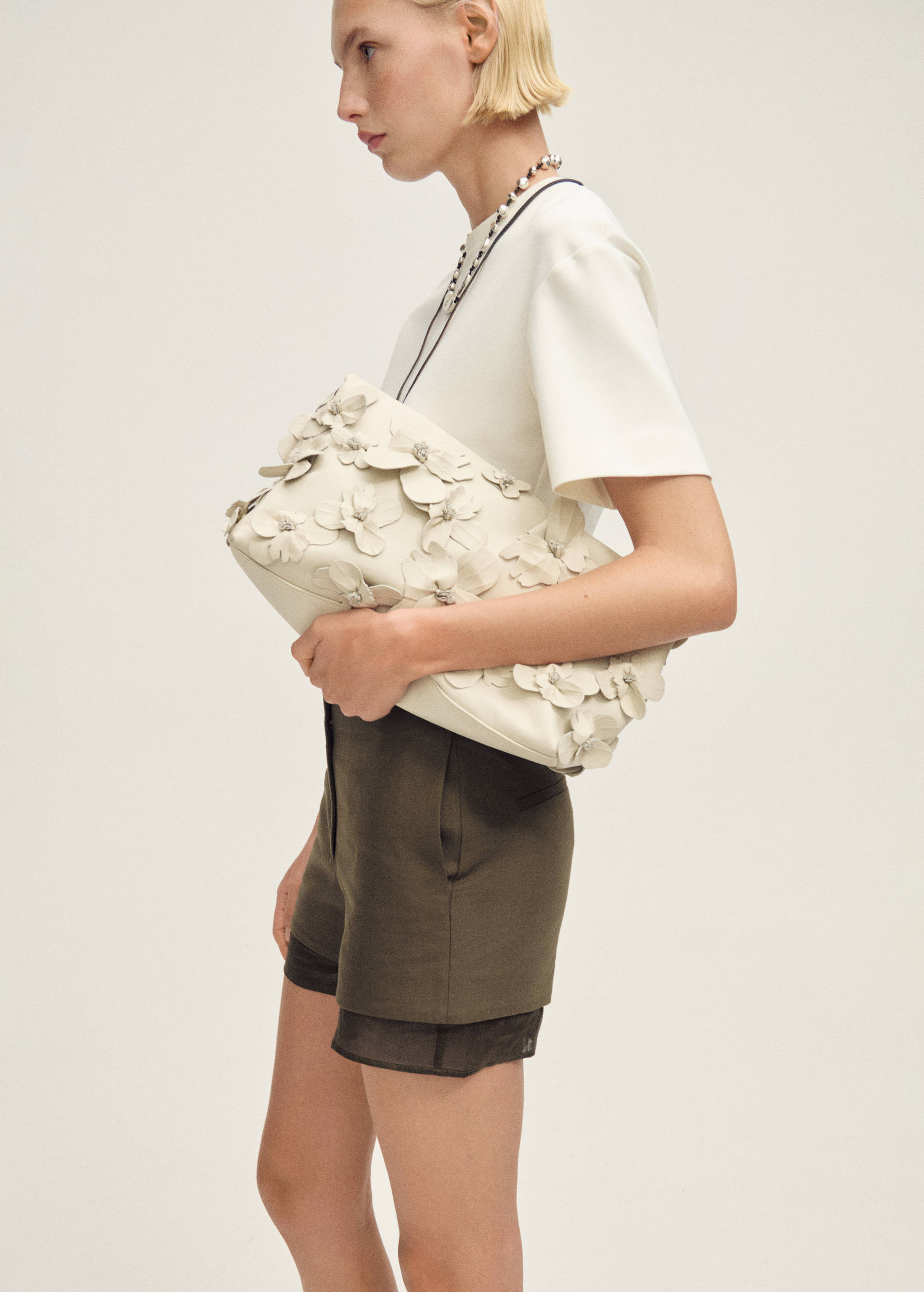 Combined linen-blend shorts - Details of the article 1