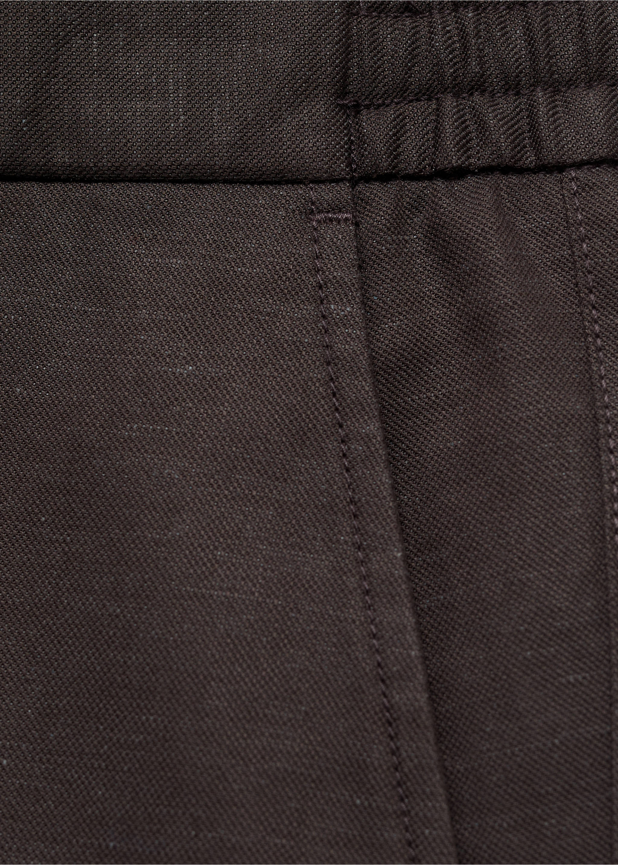 Straight fluid bermuda shorts - Details of the article 0, Chocolate. Ref: 87057887-00.