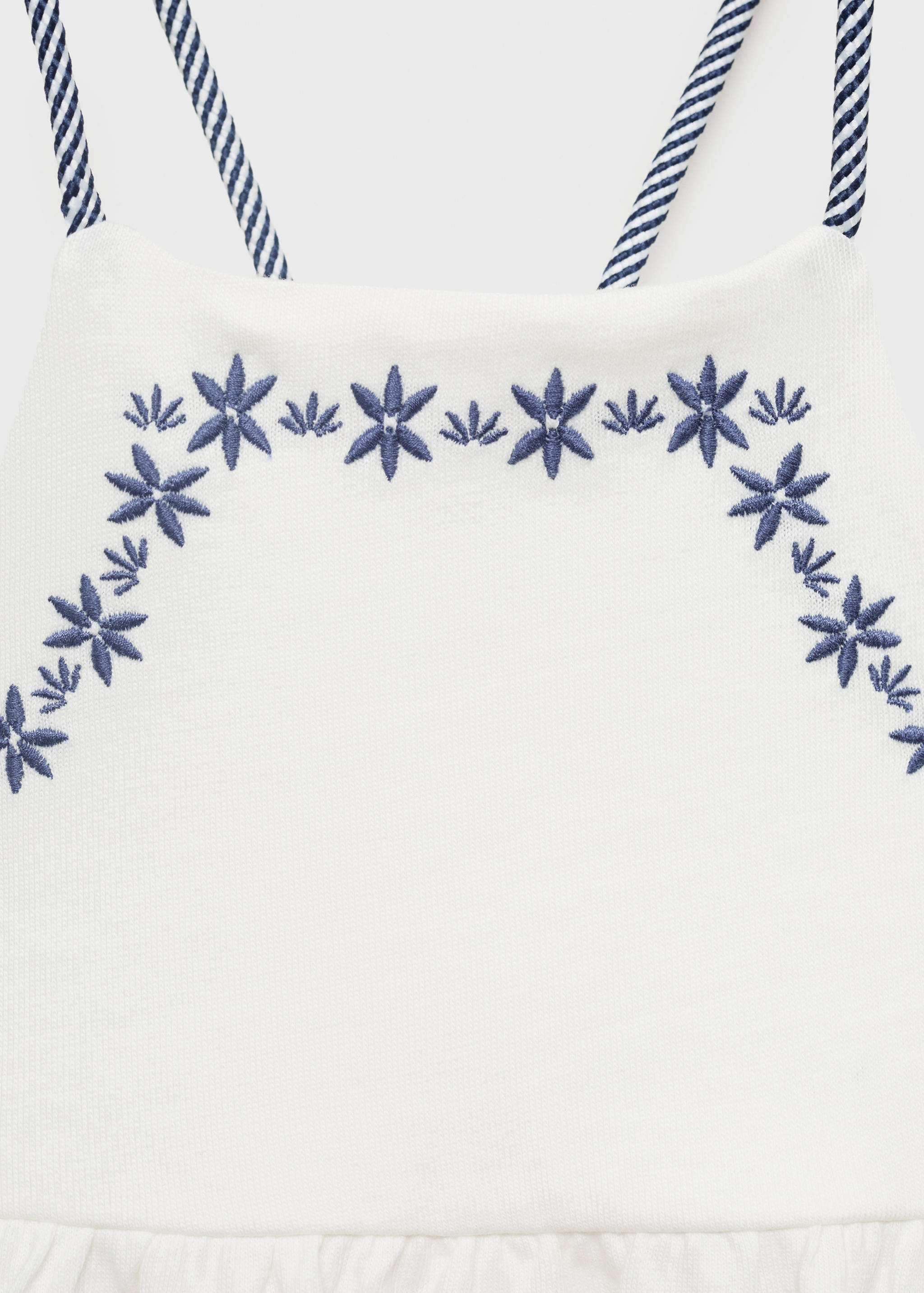 Embroidered detail dress - Details of the article 0