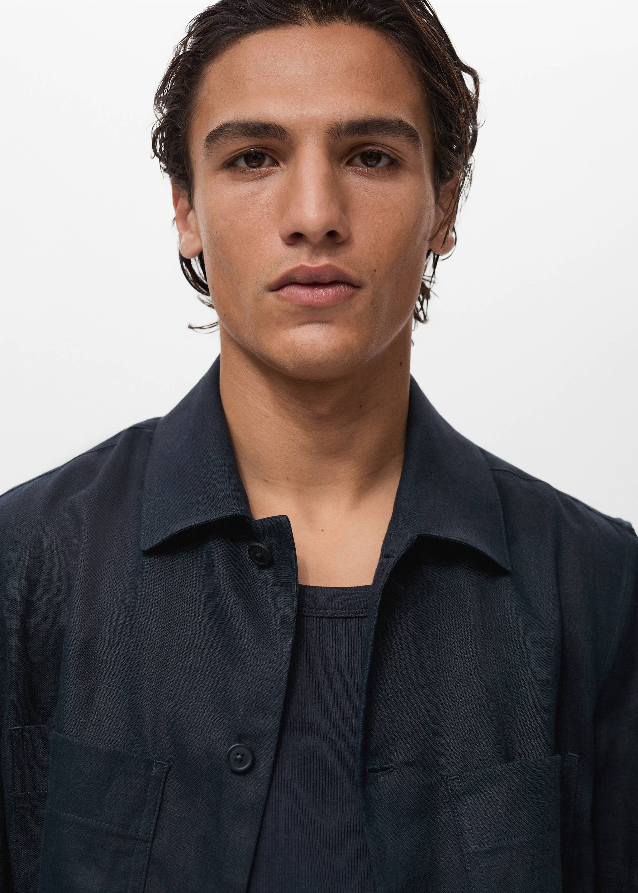 100% linen overshirt with pockets - Details of the article 1