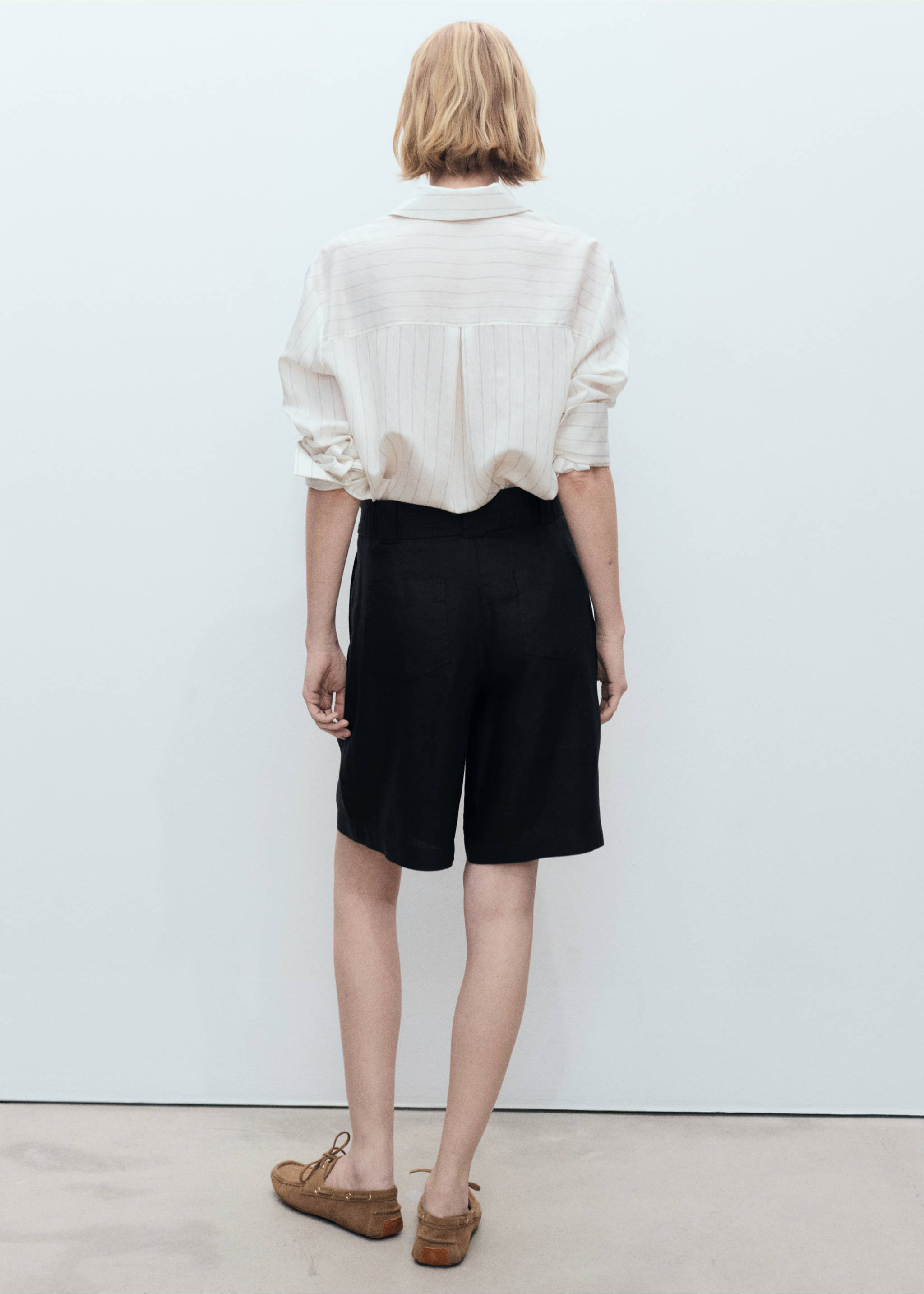 Belt linen-blend Bermuda shorts - Reverse of the article, Black. Ref: 87058265-00.