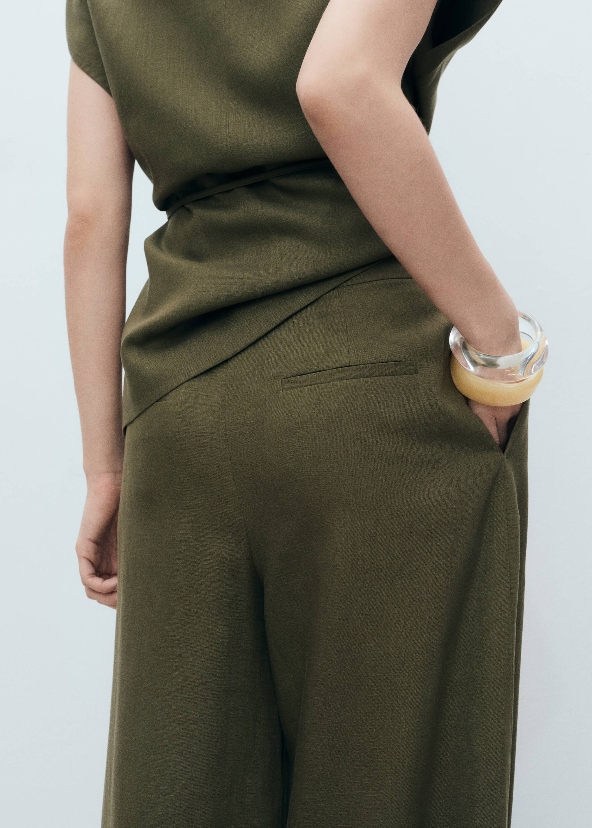 Byxa i linneblandning pressveck - Detaljer om artikeln 6