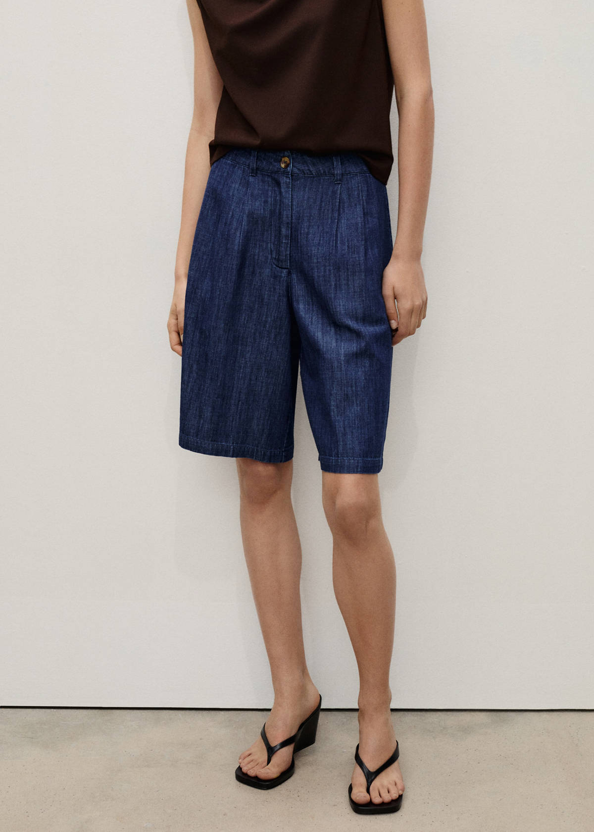 Straight-fit rinse-wash denim bermuda shorts — Open Blue