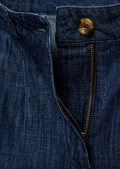 Straight-fit rinse-wash denim bermuda shorts — Open Blue 7