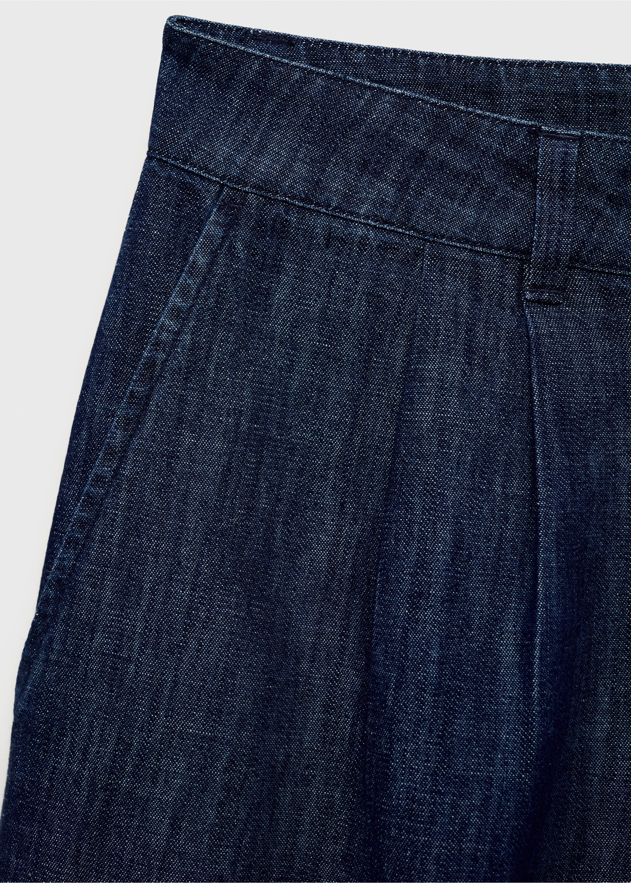 Straight-fit rinse-wash denim bermuda shorts - Details of the article 0, Open Blue. Ref: 87058642-00.