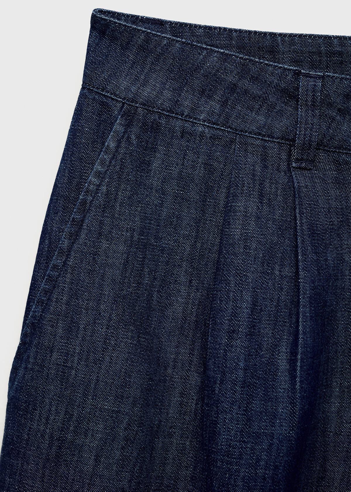 Straight-fit rinse-wash denim bermuda shorts — Open Blue