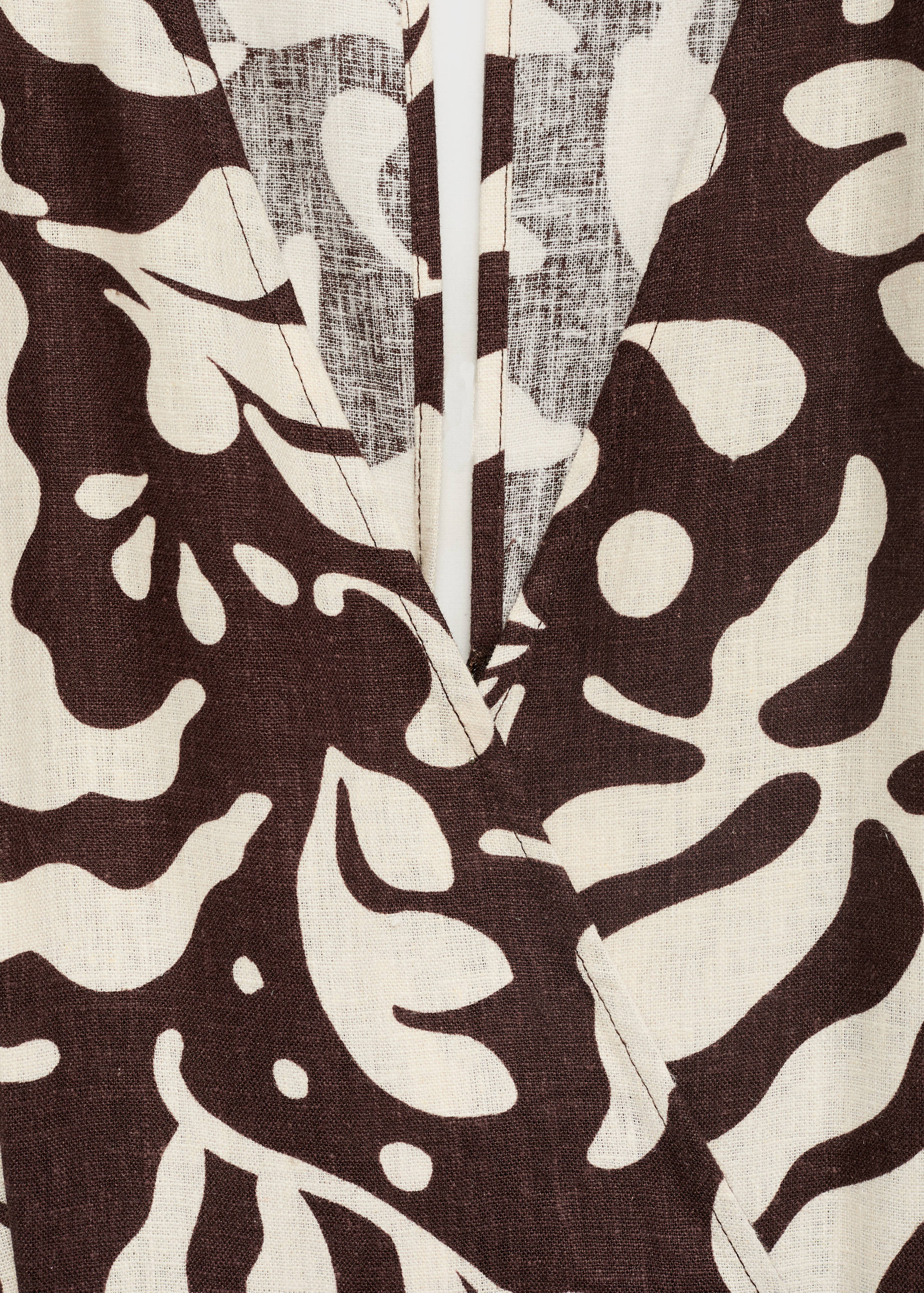 Printed linen jumpsuit with belt - Details of the article 8