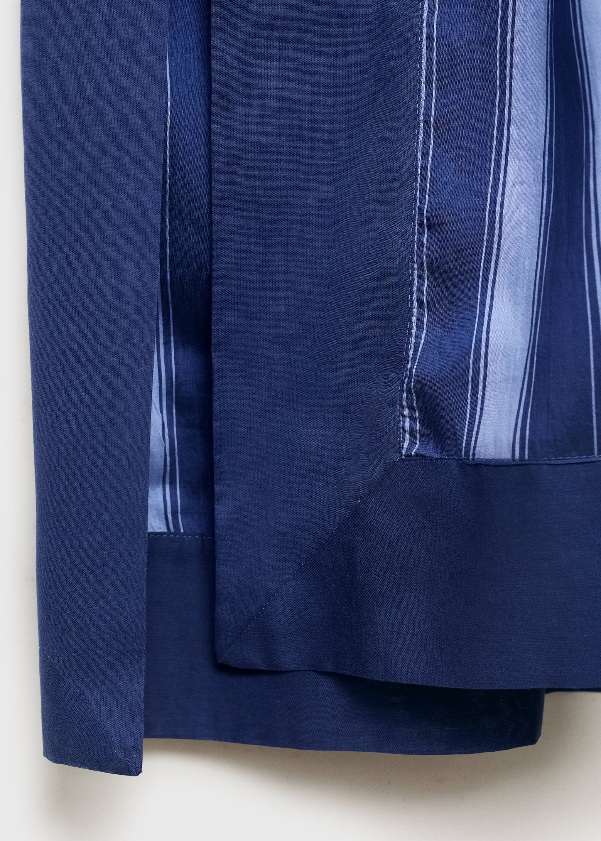 Lyocell two-tone caftan with woven stripe - Details of the article 8