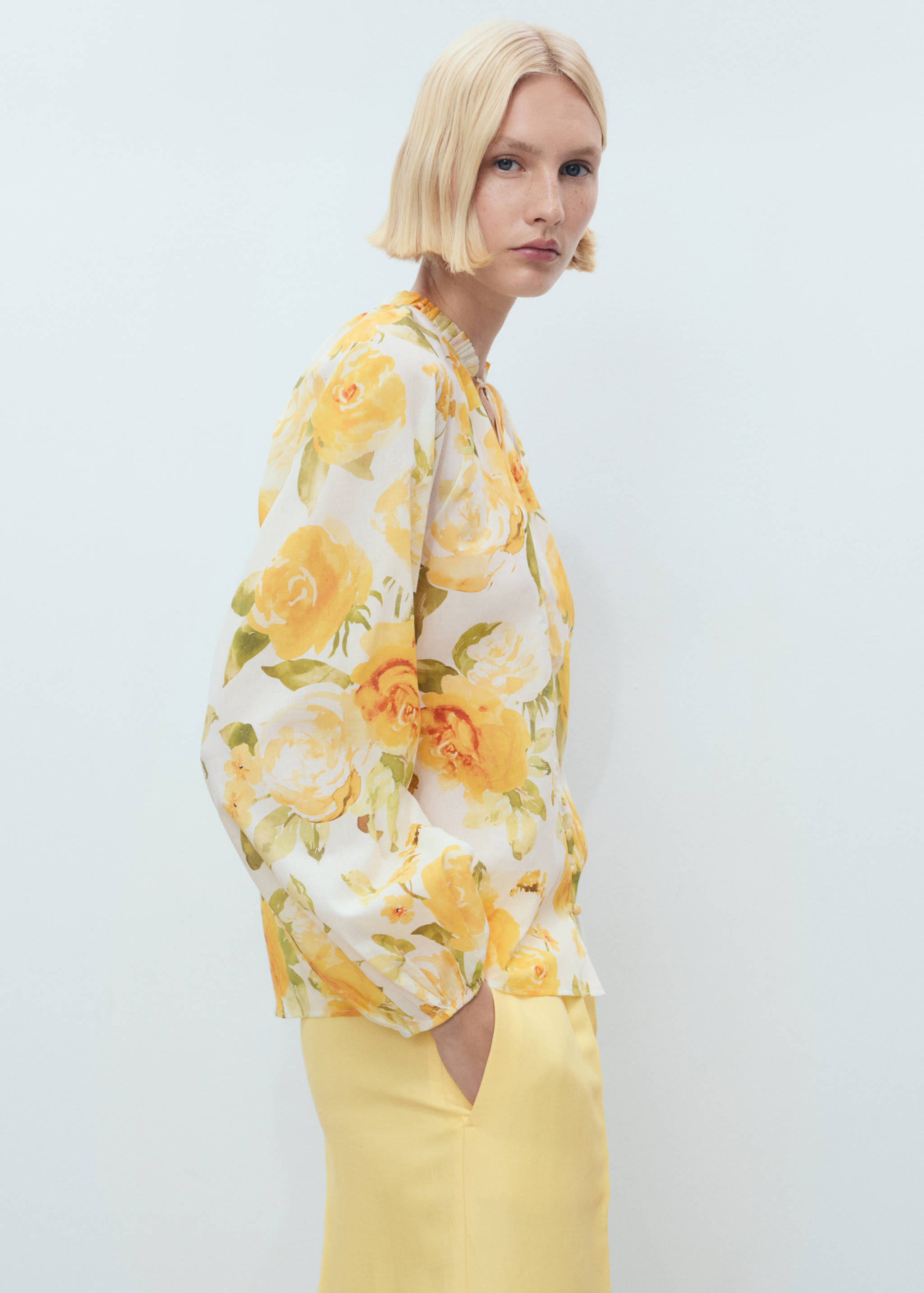 Baumwollbluse mit Blumenmuster - Mittlere Ansicht