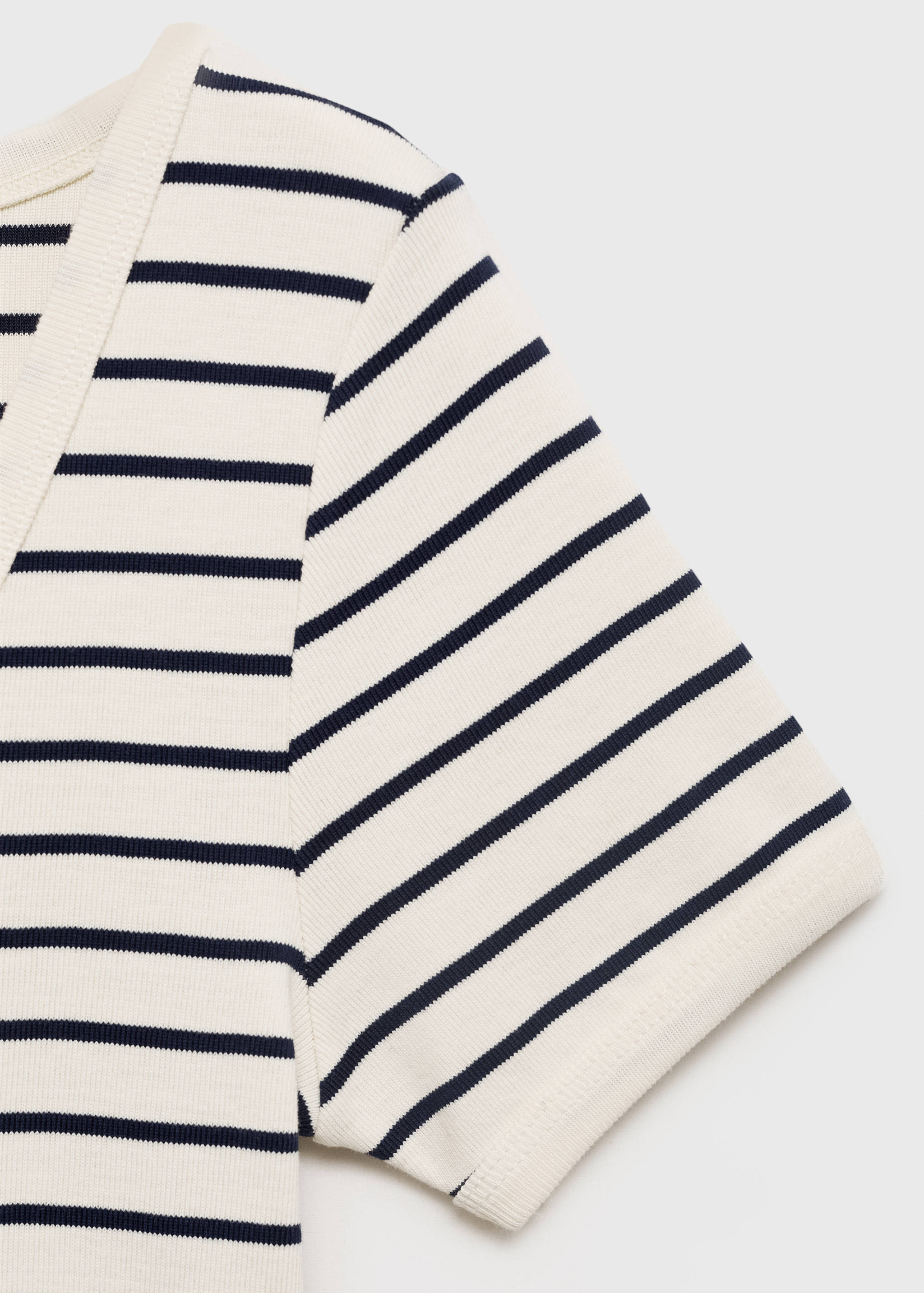 Striped cotton T-shirt with low neckline - Details of the article 8