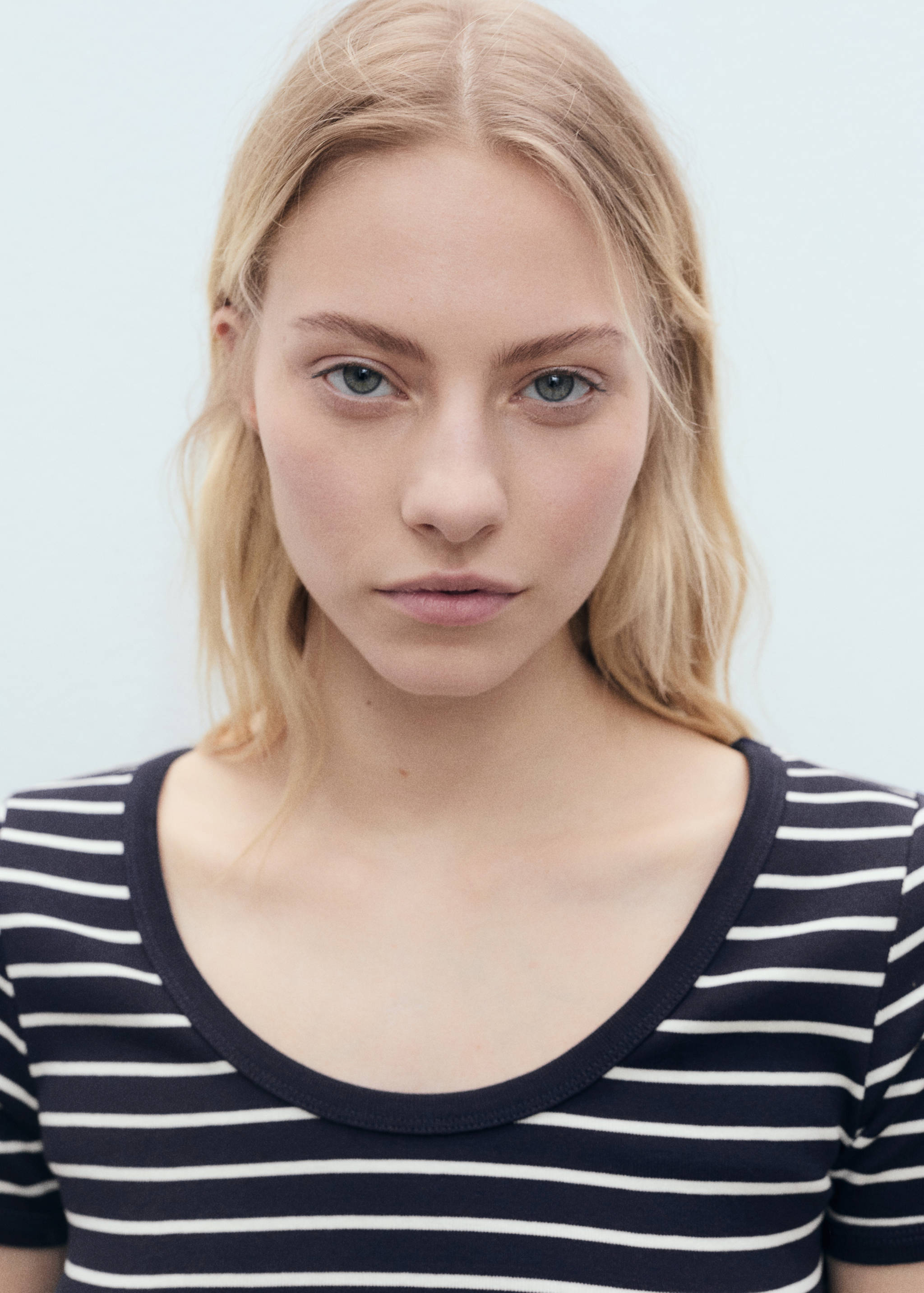 Striped cotton T-shirt with low neckline - Details of the article 1