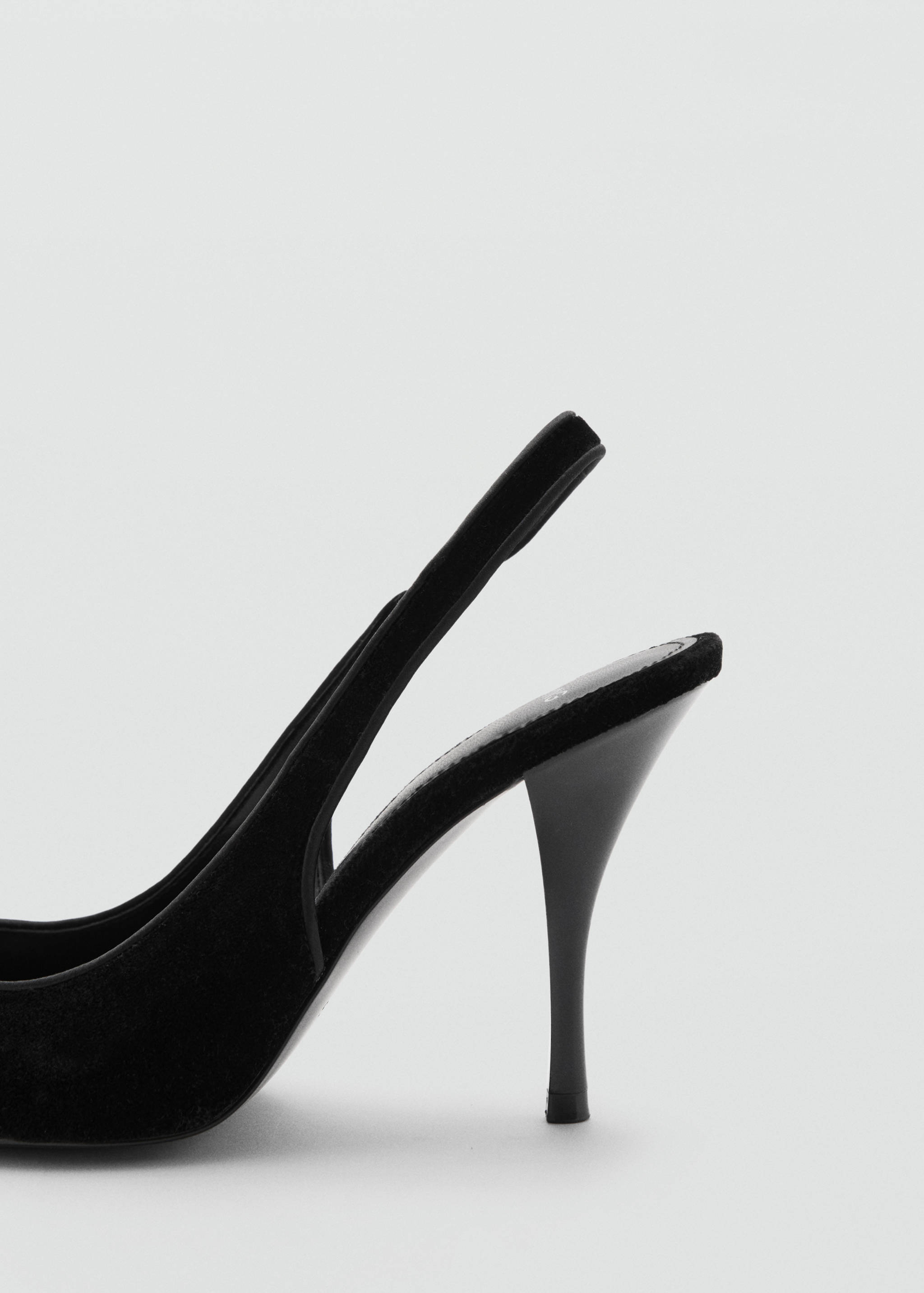 Velvet heeled shoes - Details of the article 1