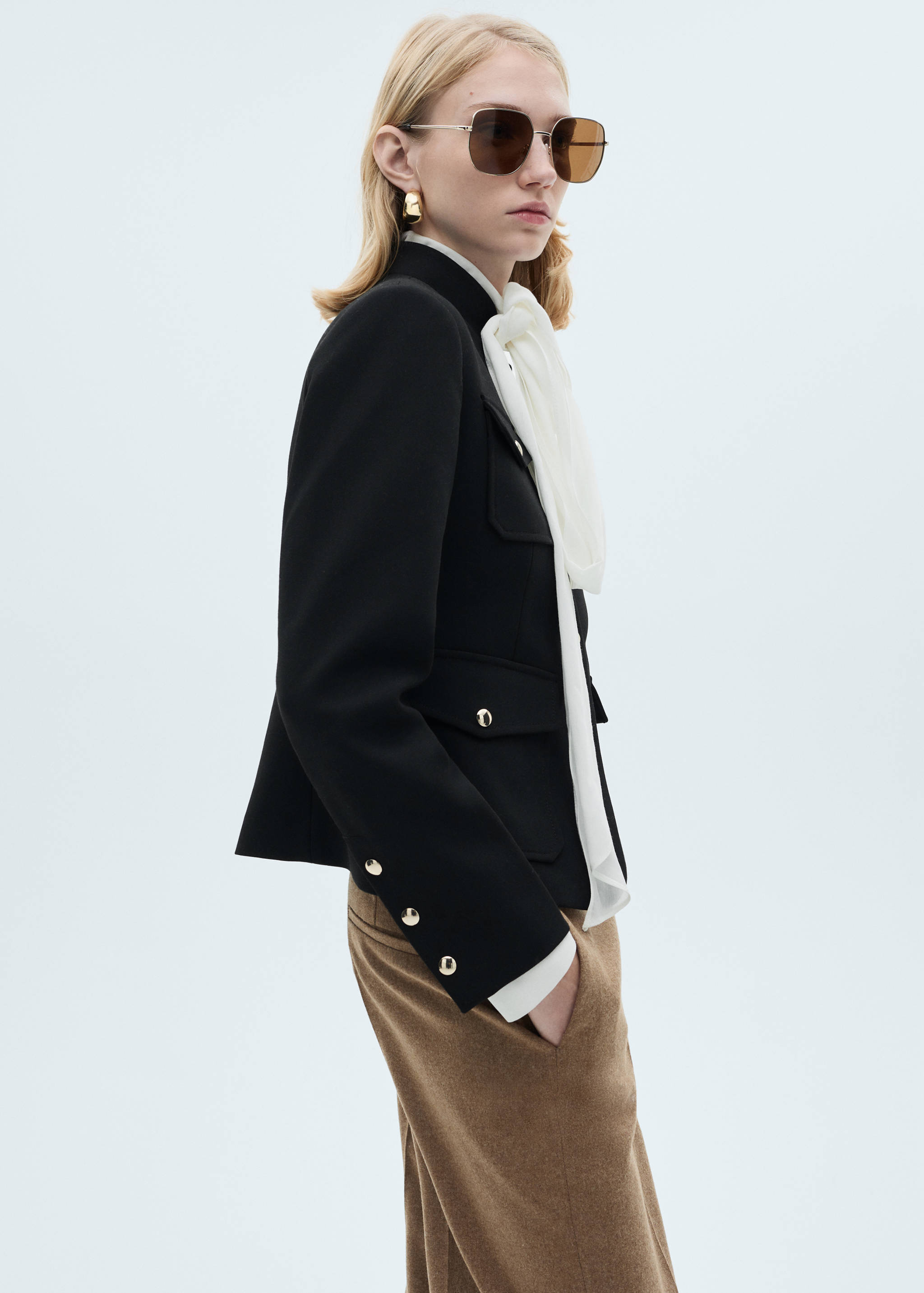 Chaqueta bolsillos detalle botones - Detalle del artículo 2