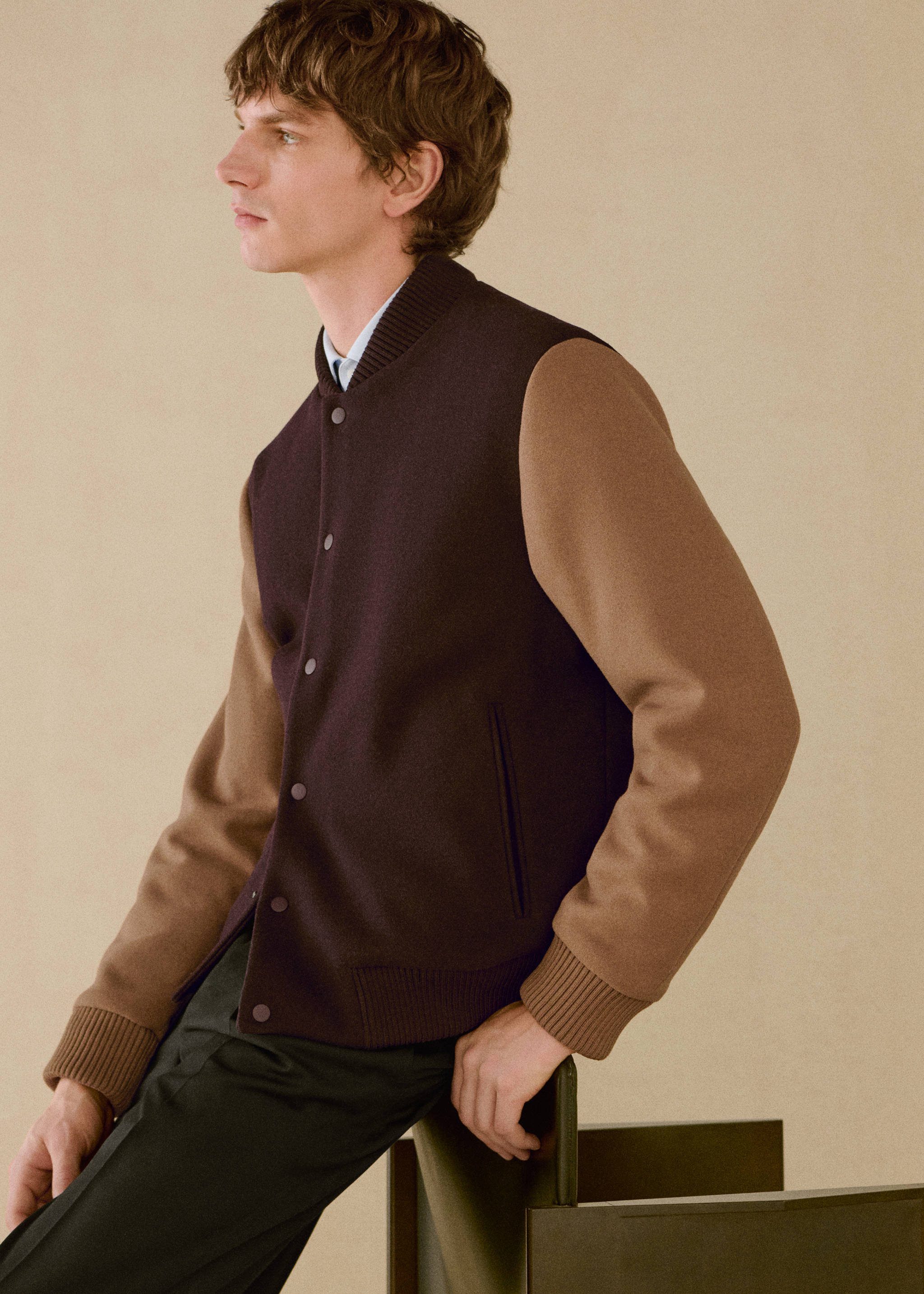 İki tonlu bomber ceket - Ürün detayı 3, Bordo. Ref: 87060574-00.