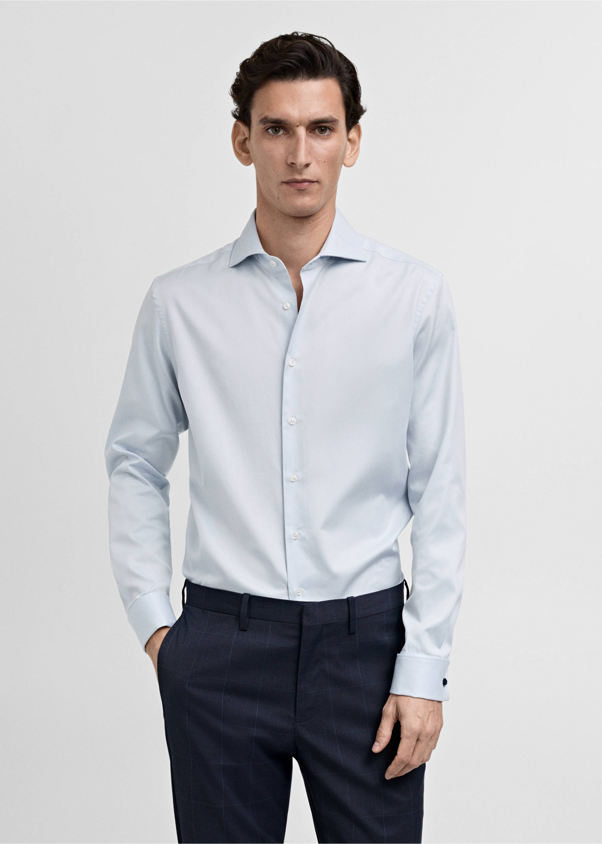 Slim-fit twill fabric suit with shirt cufflinks - Medium plane, Sky Blue. Ref: 87060608-00.