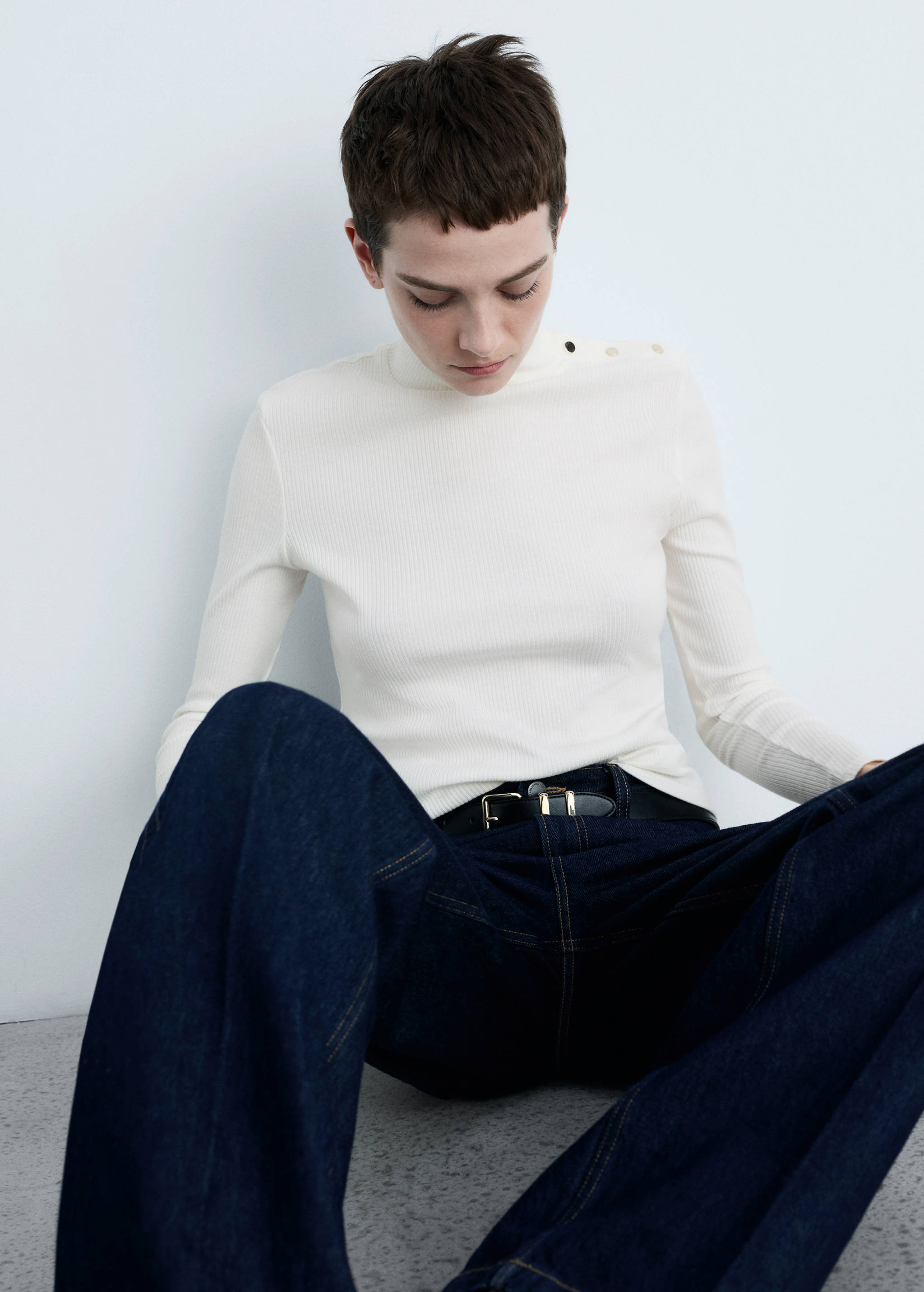 Ribbed knit button-down T-shirt - Details of the article 2
