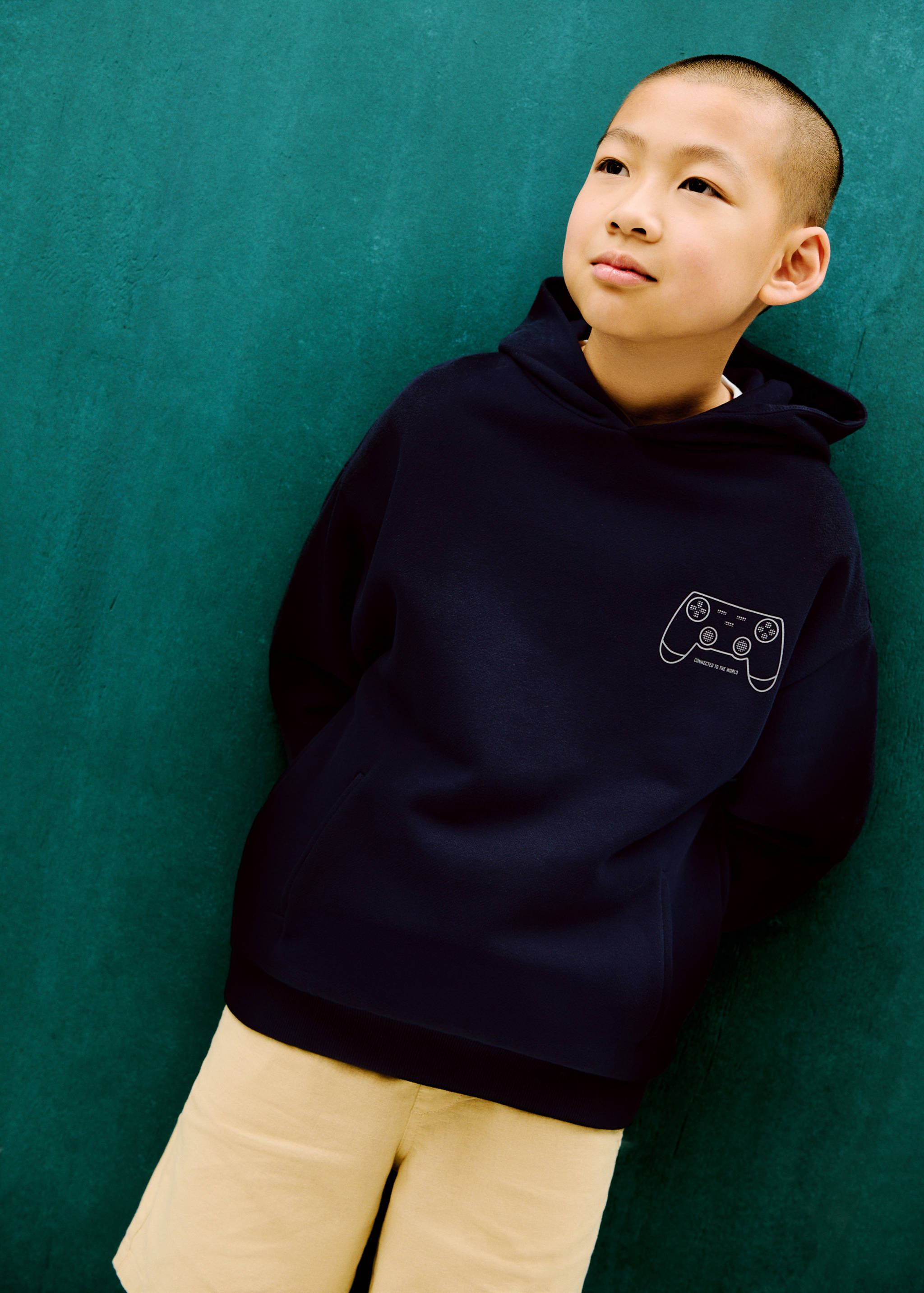 Sweat-shirt imprimé capuche - Plan moyen