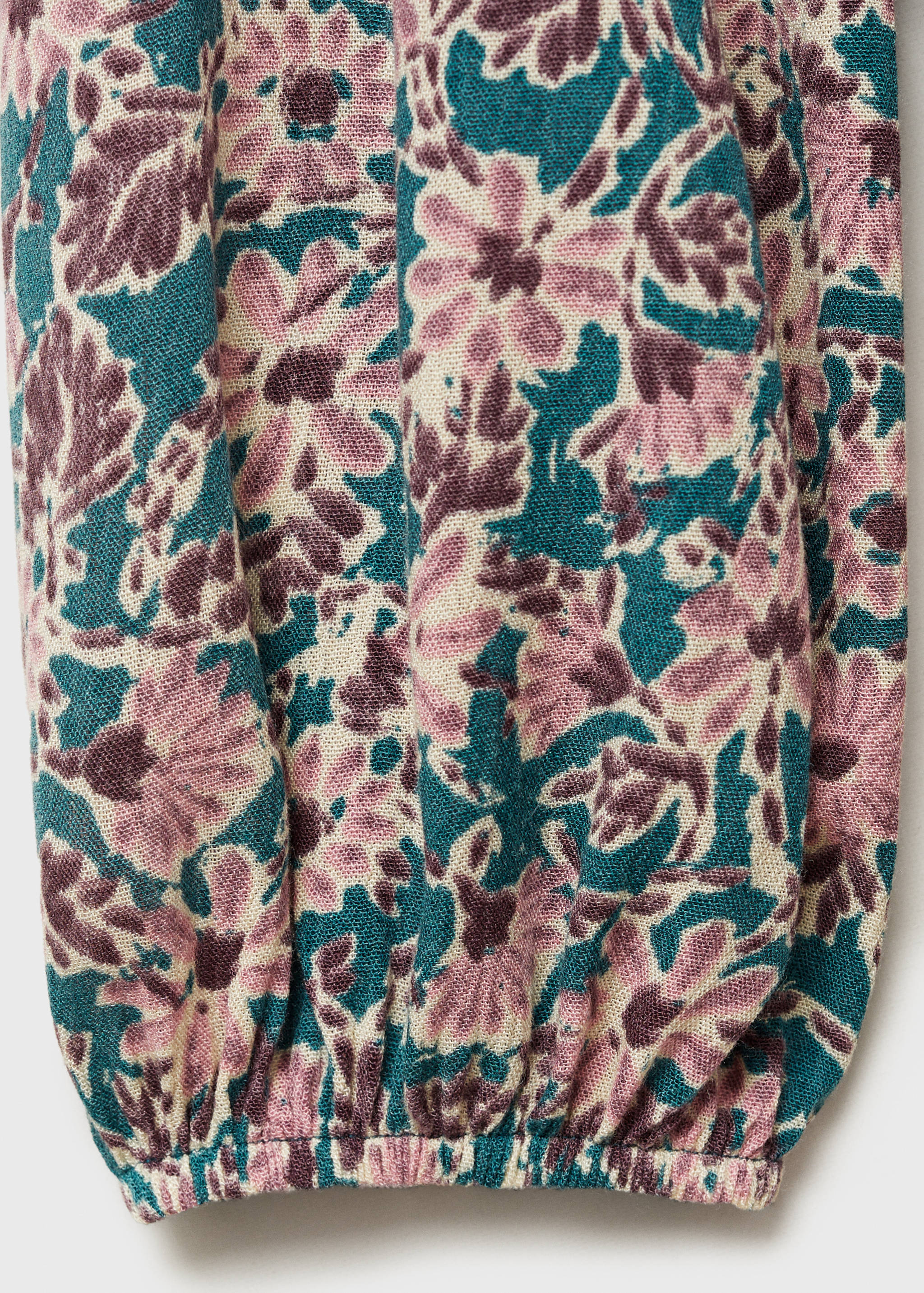 Vestido flores detalle fruncido - Detalle del artículo 8