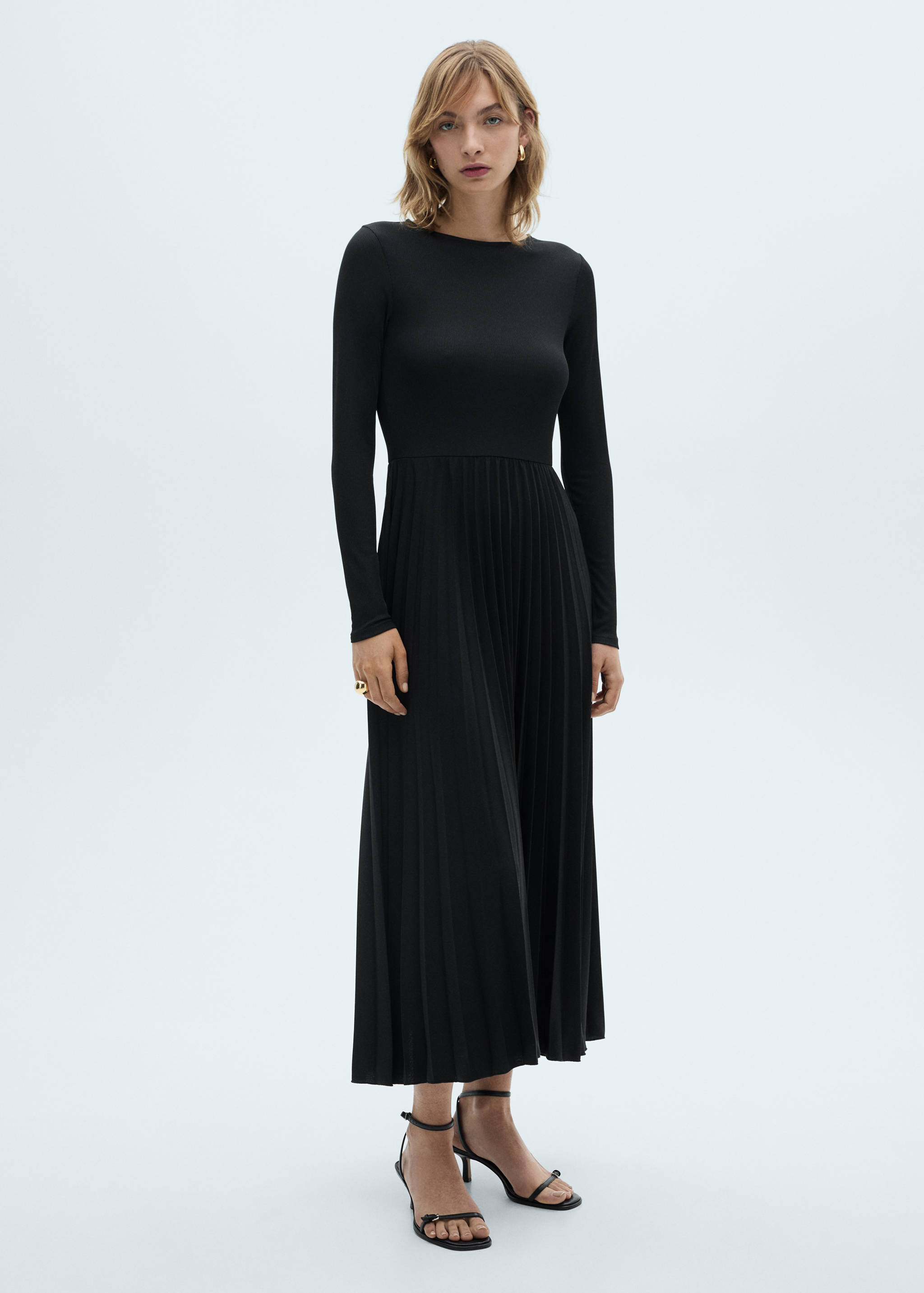 Pleated A-line dress - General plane