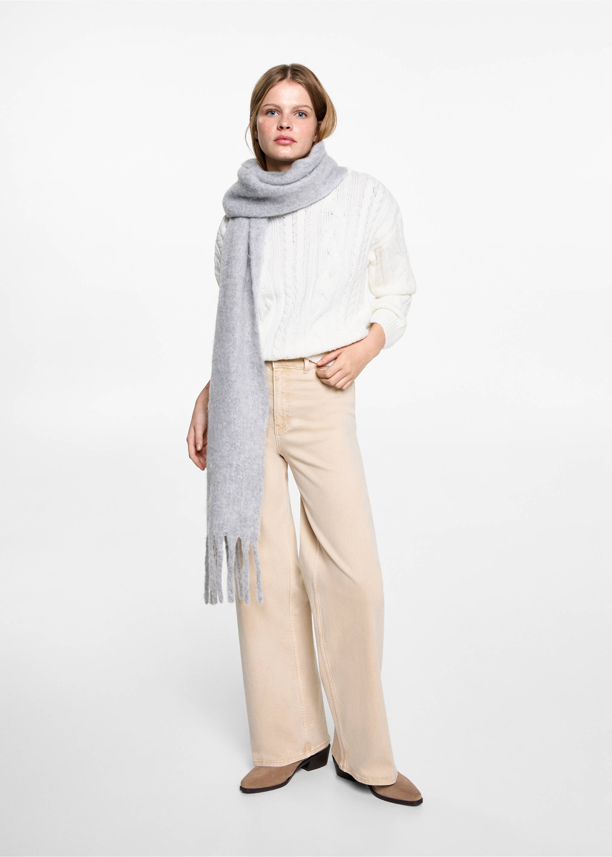 Cable-knit sweater - General plane, Off White. Ref: 87061514-00.