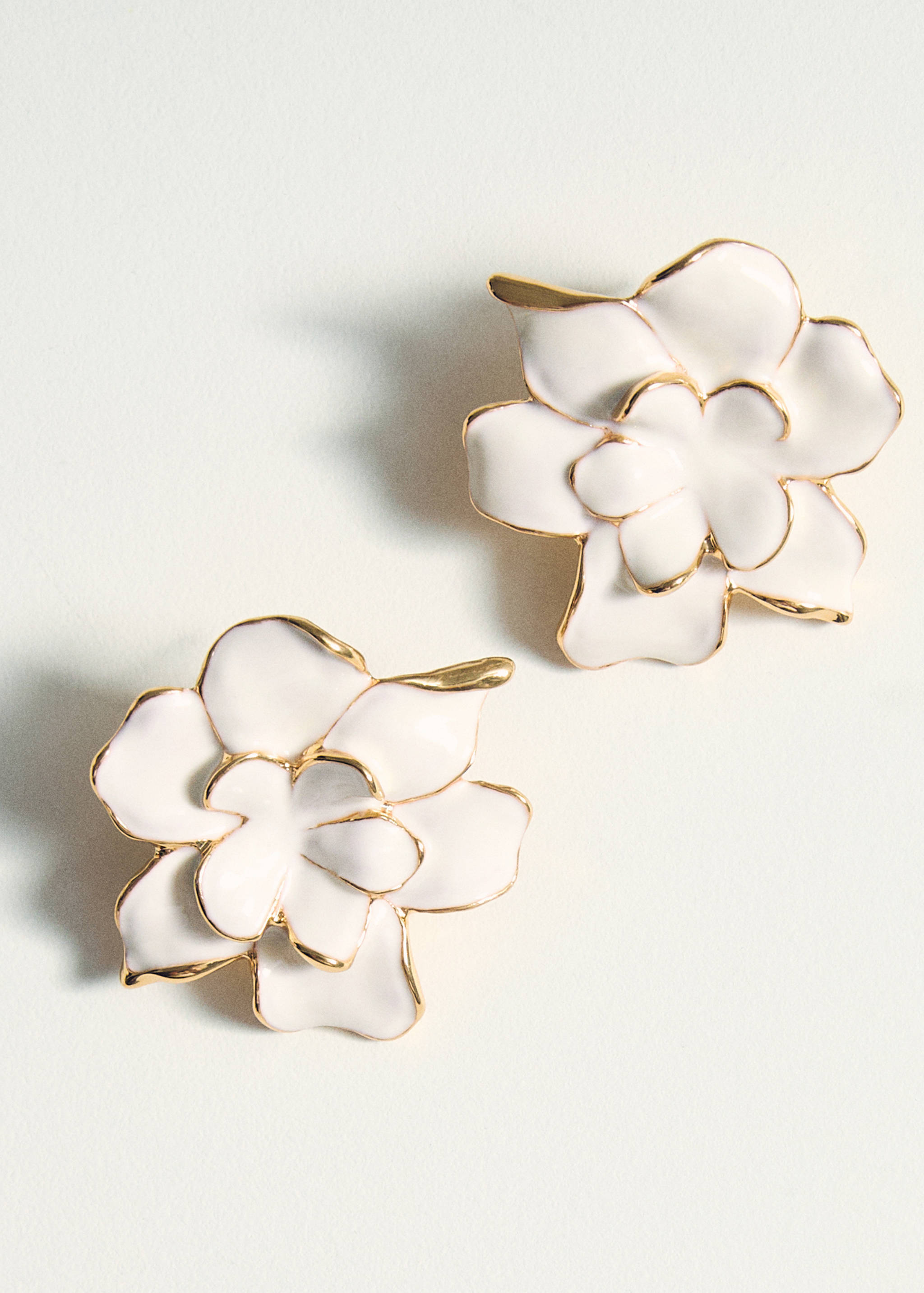 Double-flower earrings - Details of the article 5