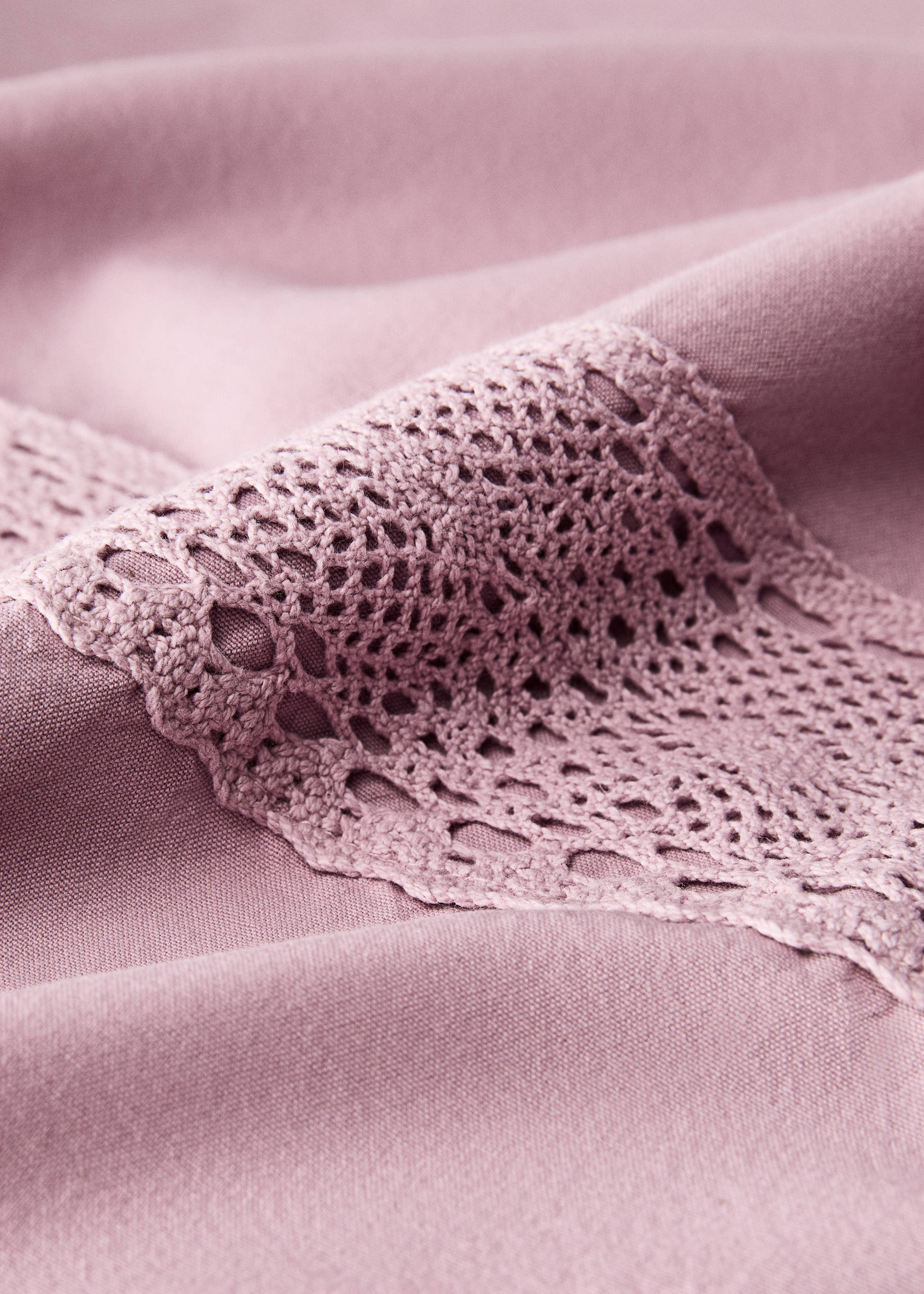 Cotton lace tablecloth for 6 to 8 diners - Details of the article 1