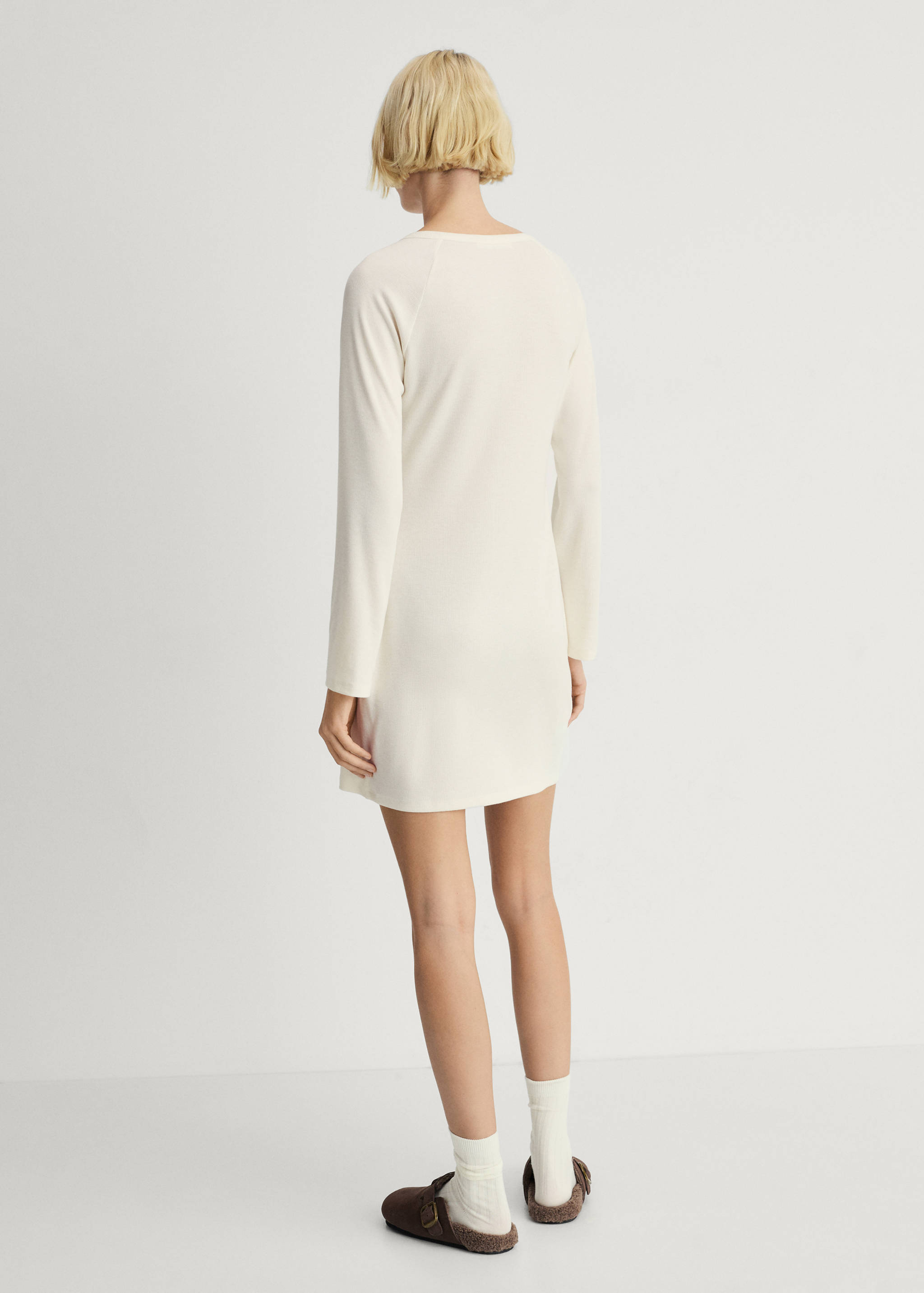 Rib-knit nightgown - Reverse of the article