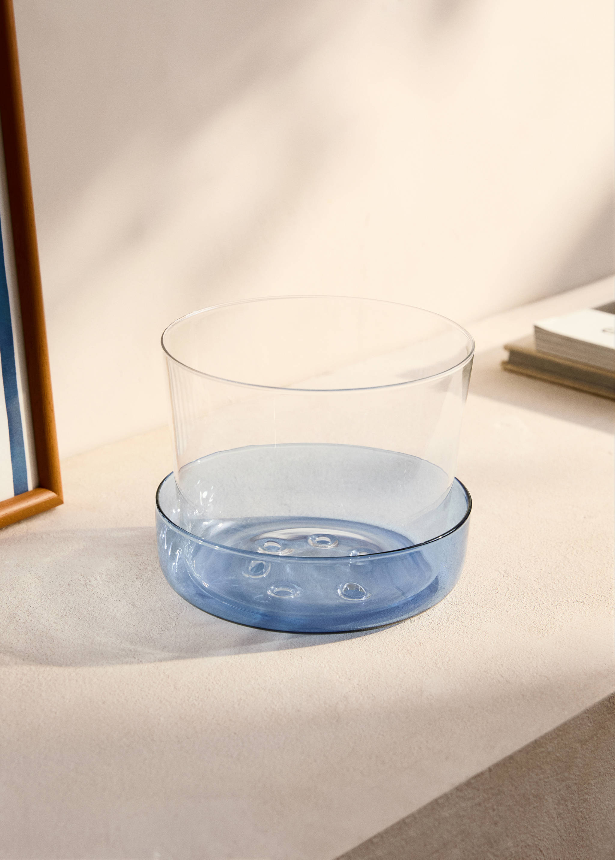 Two-tone borosilicate flower plot - General plane