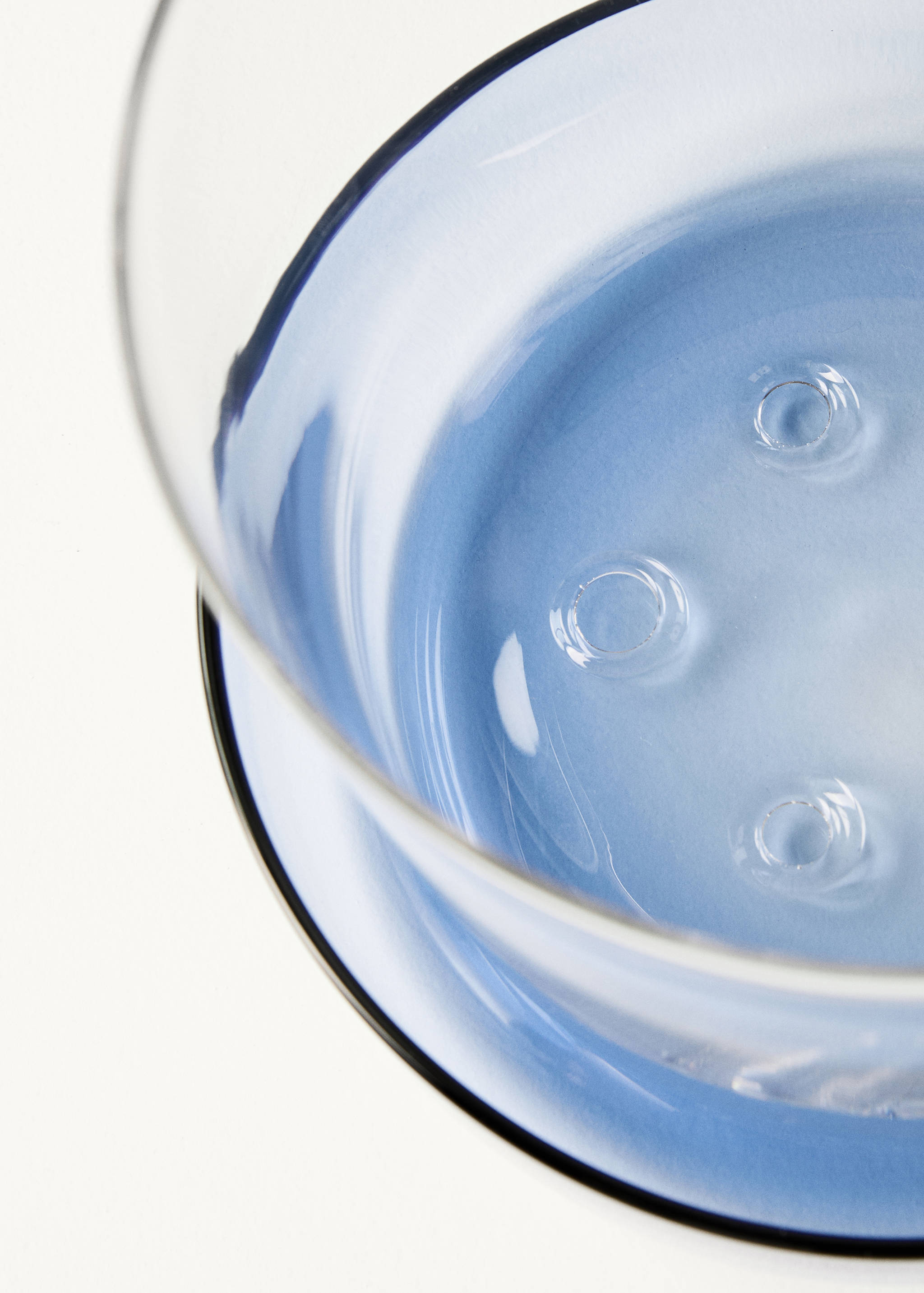 Two-tone borosilicate flower plot - Details of the article 2