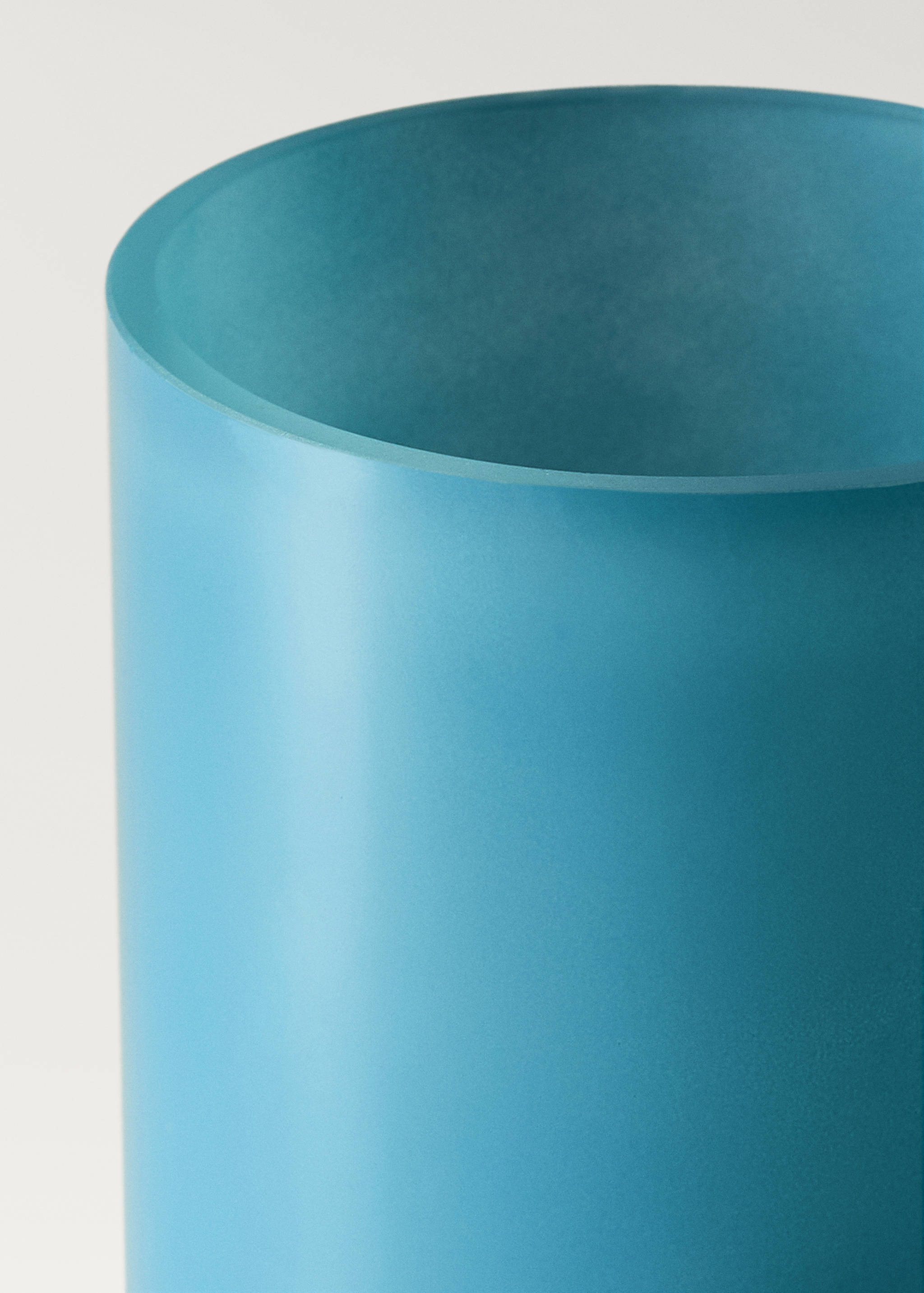 Cylindrical glass vase - Details of the article 1