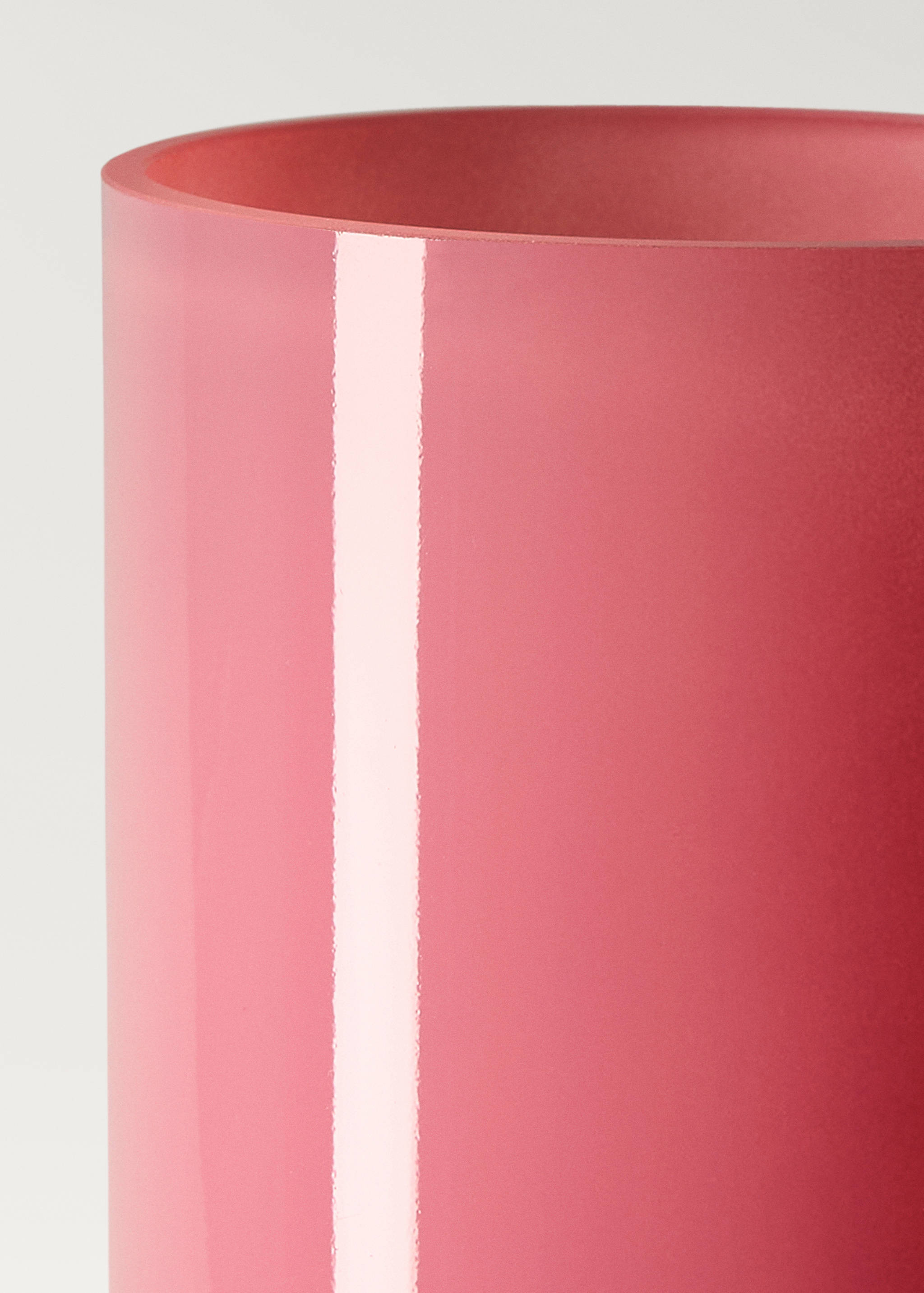 Cylindrical glass vase - Details of the article 1