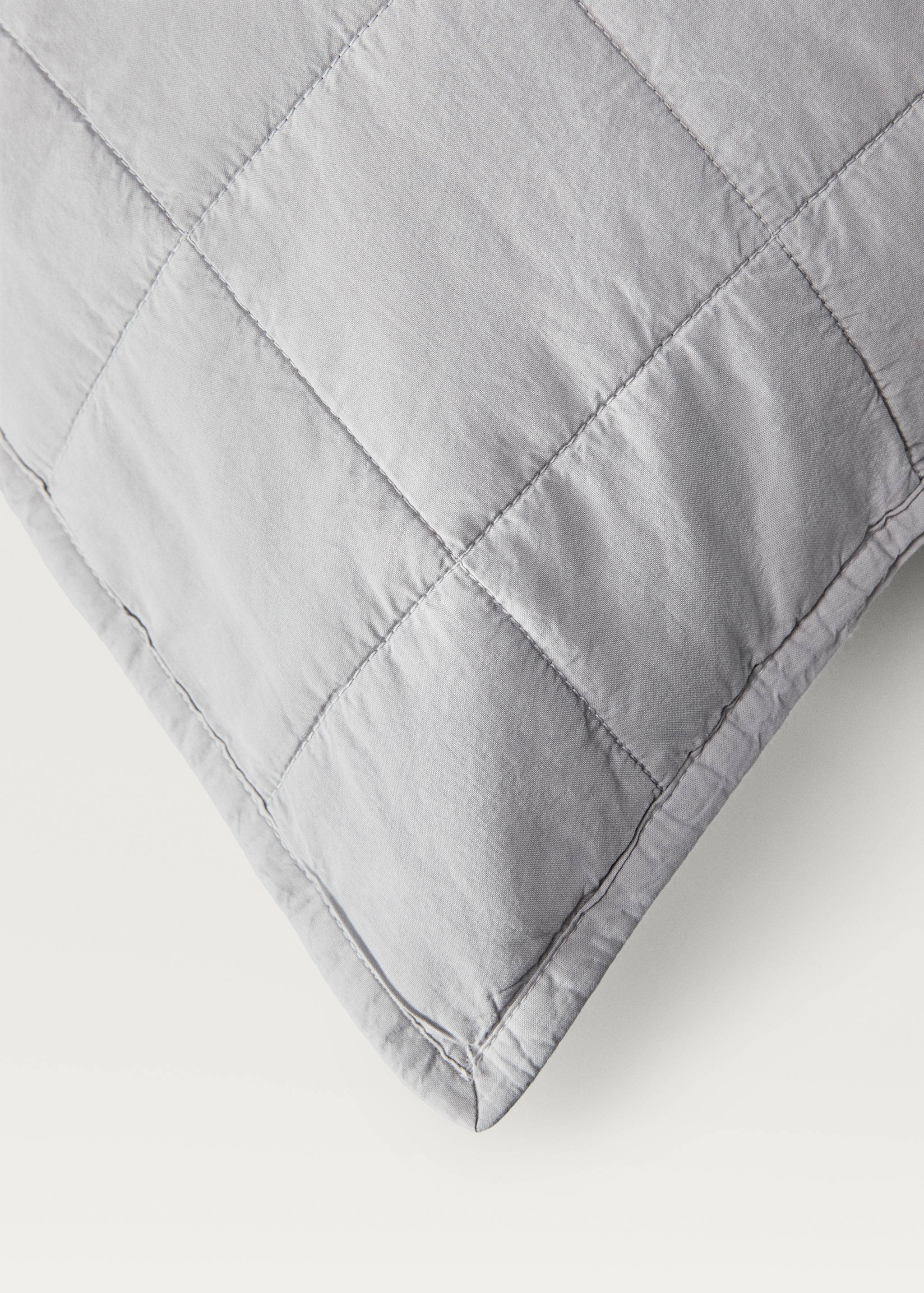 Cotton percale garment-dyed check cushion cover, 50x50 cm - Details of the article 3