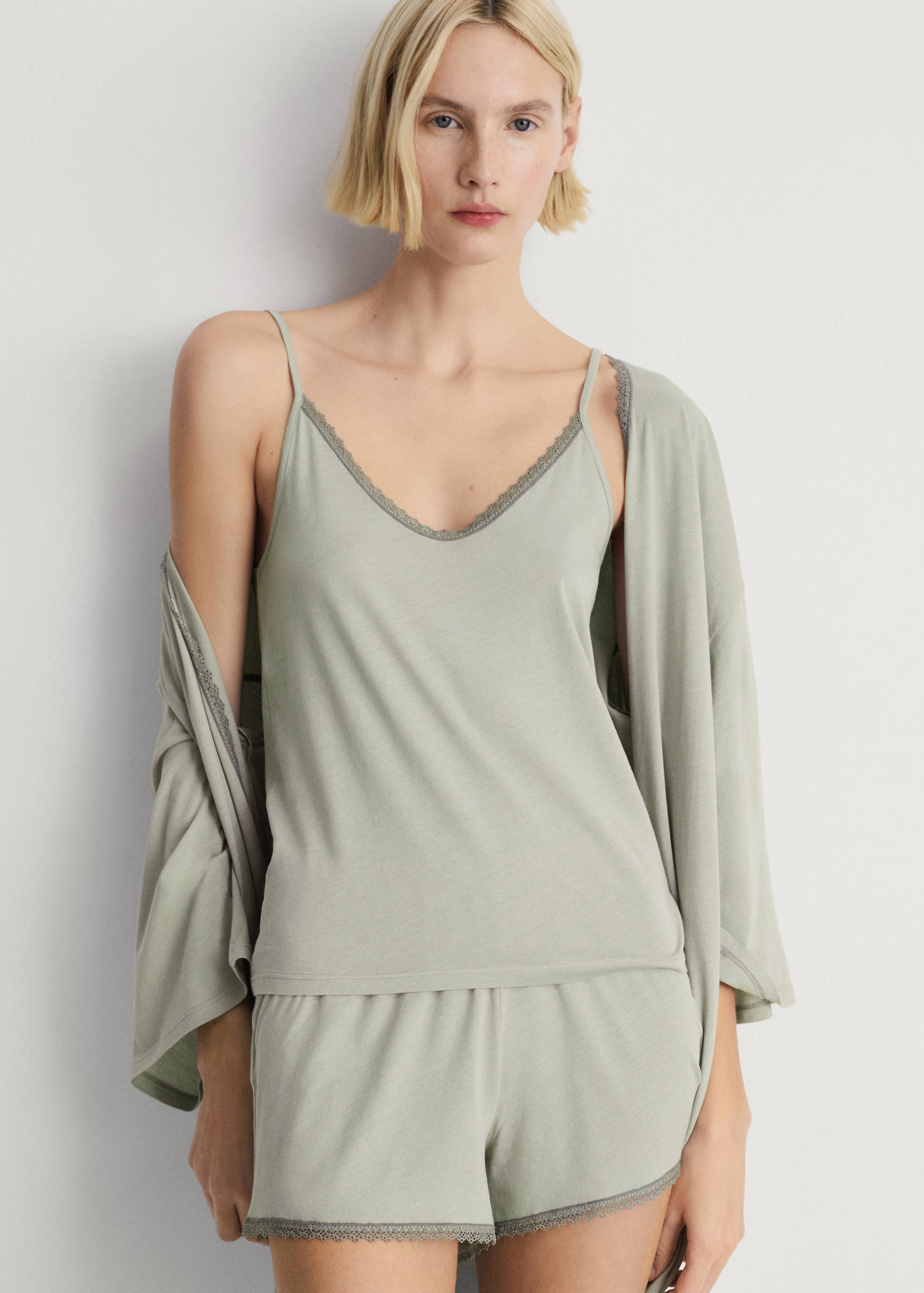 Robe de chambre en coton à dentelle contrastée - Détail de l'article 2