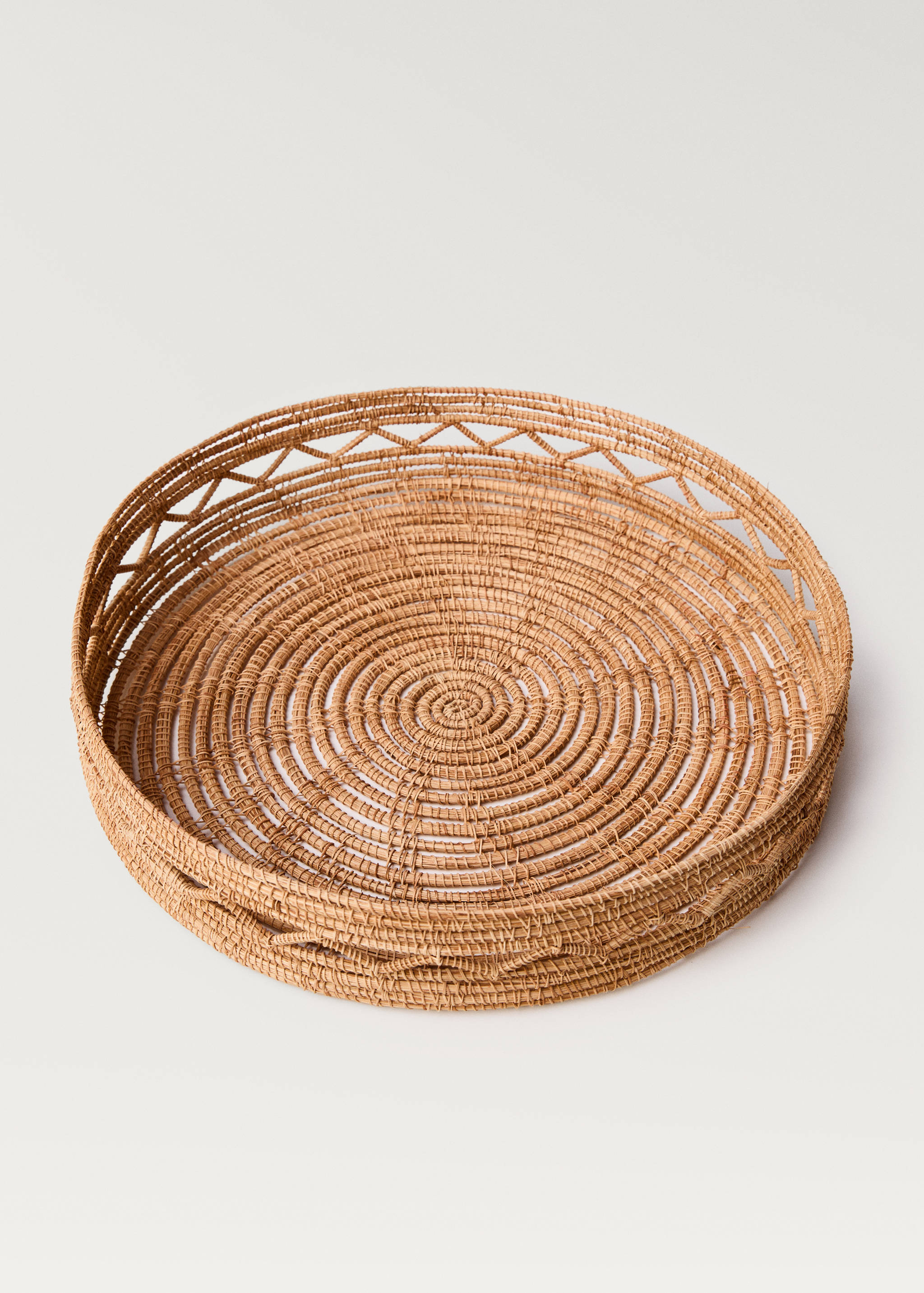 Braided natural fibre decorative tray - Details of the article 1