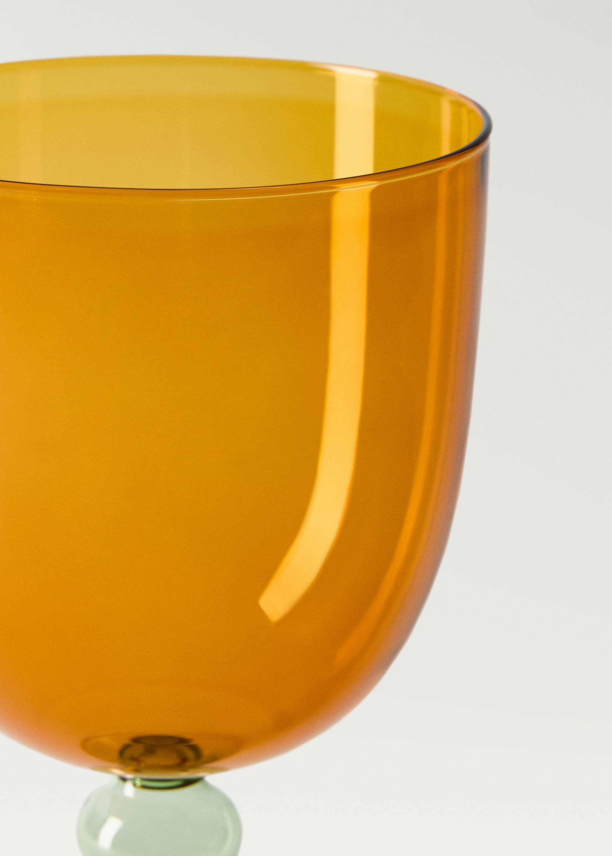 Borosilicate glass with two-tone design - Details of the article 1