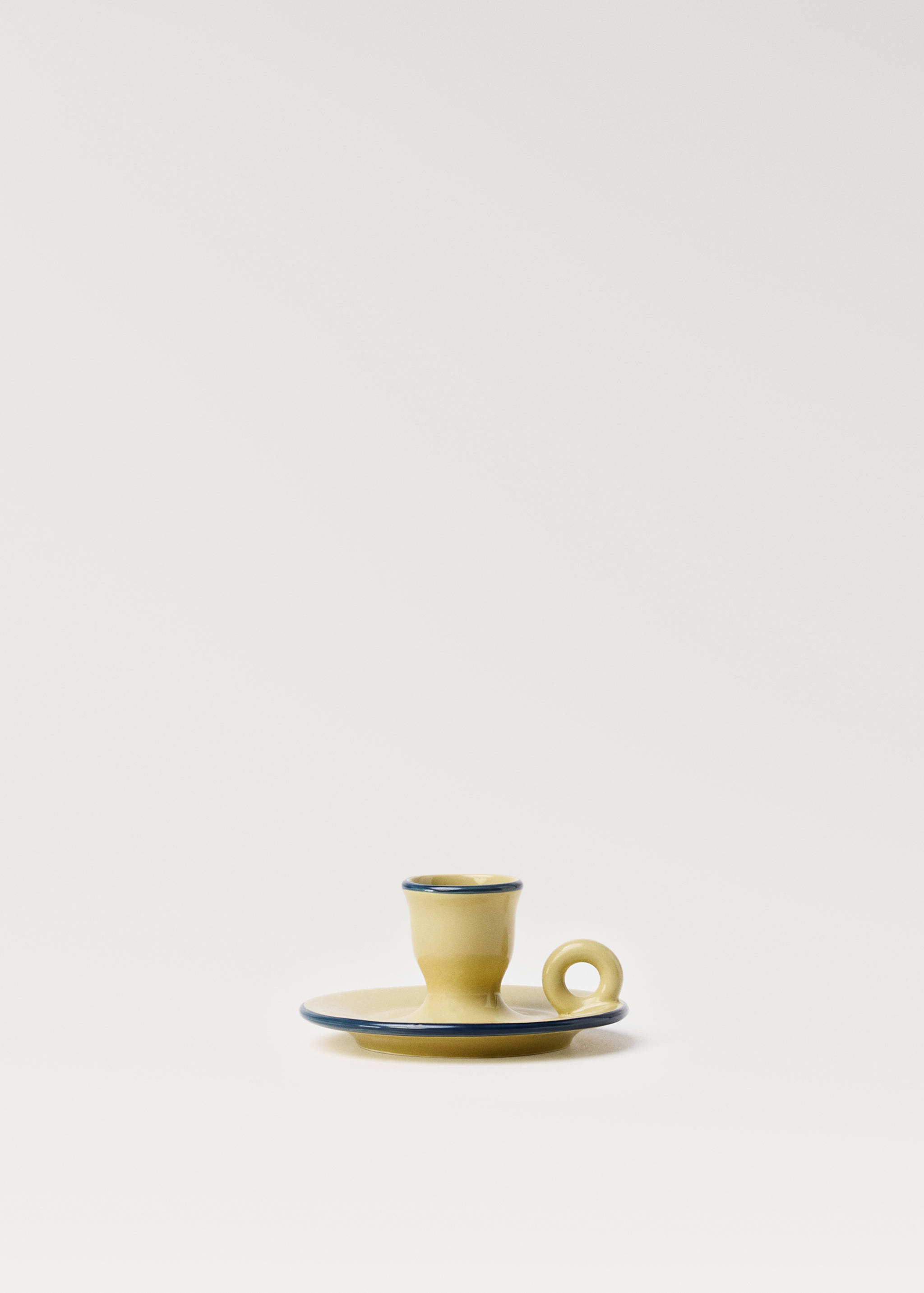 Färgad ljusstake i keramik med kant - Artikel utan modell