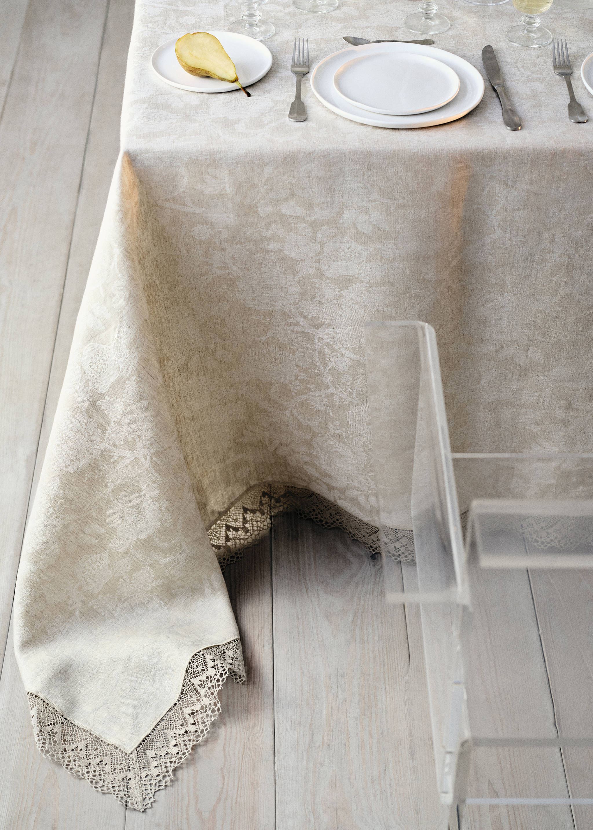 Obrus z lnianego żakardu w kwiaty z koronkową tasiemką dla 6-8 osób - Szczegóły artykułu 9