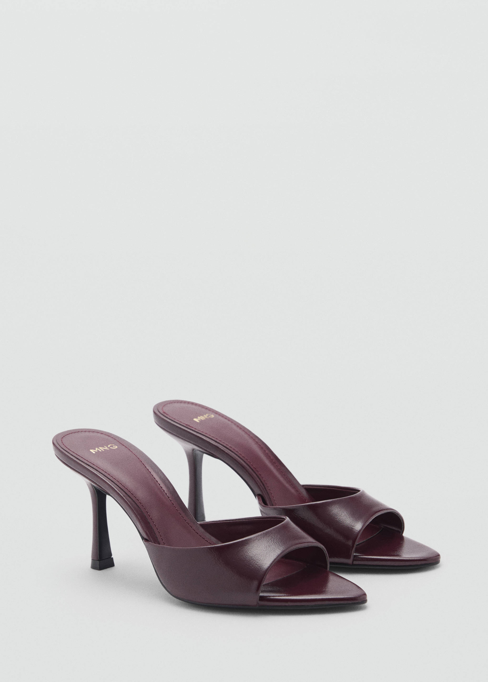 Pointed heel sandals - Medium plane