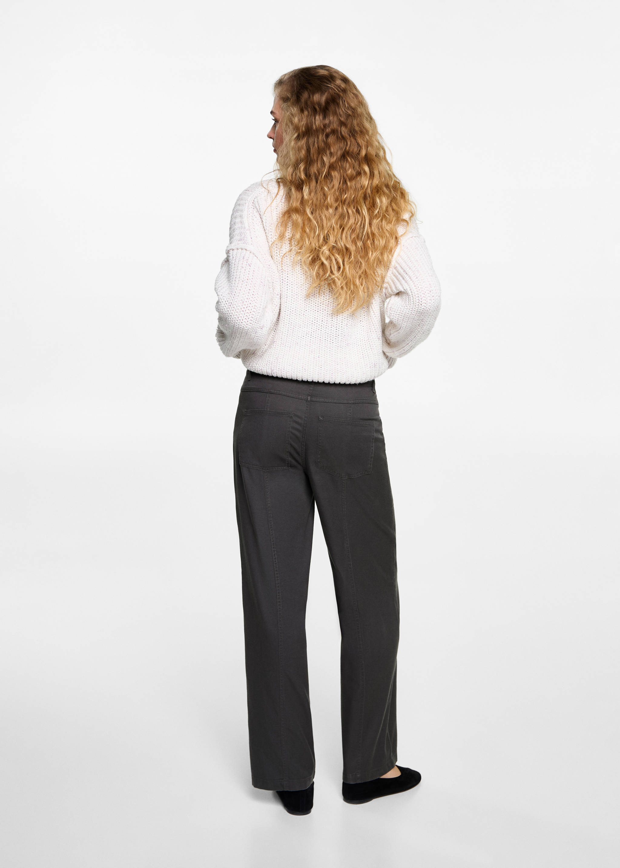 Straight pants - Reverse of the article