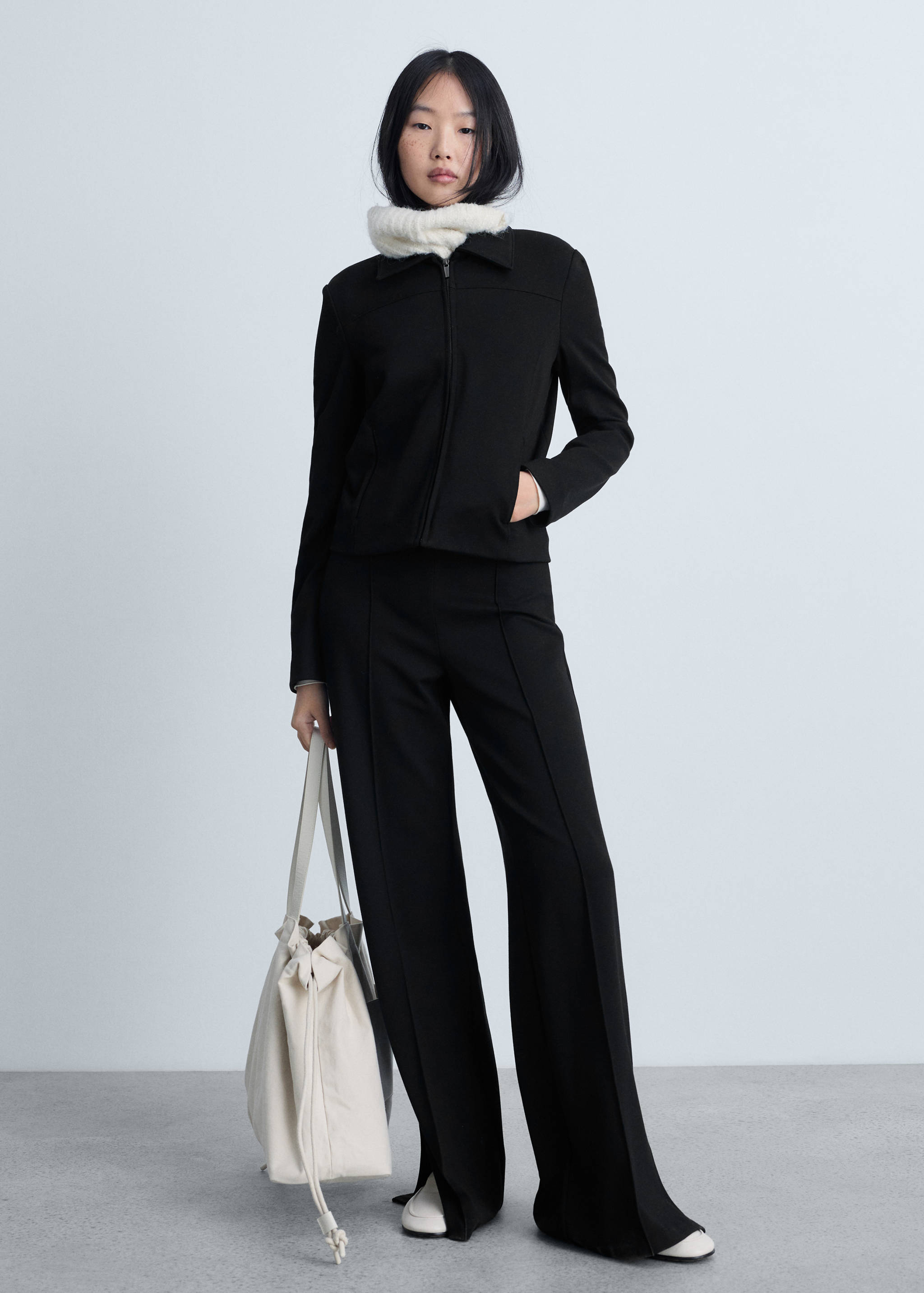 Wide leg trousers with slits - General plane