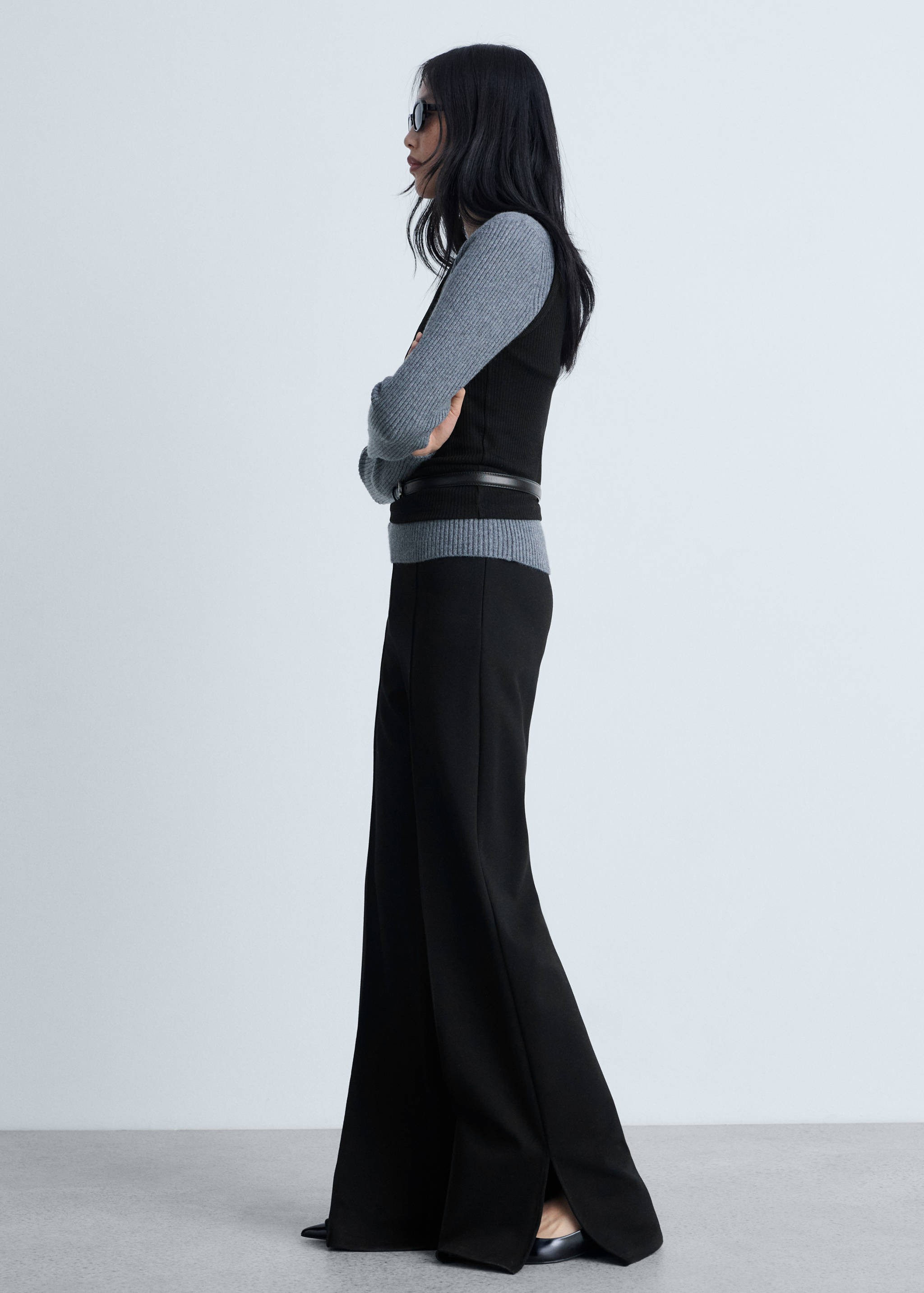 Wide leg trousers with slits - Details of the article 6