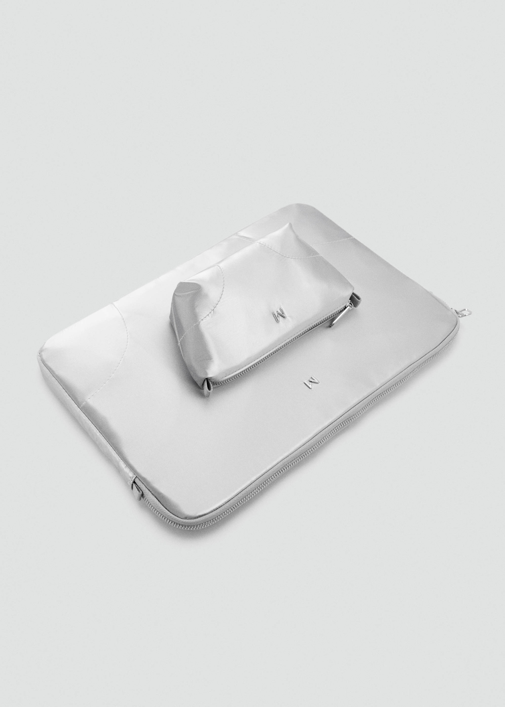 Zipped nylon cosmetics bag - Details of the article 2