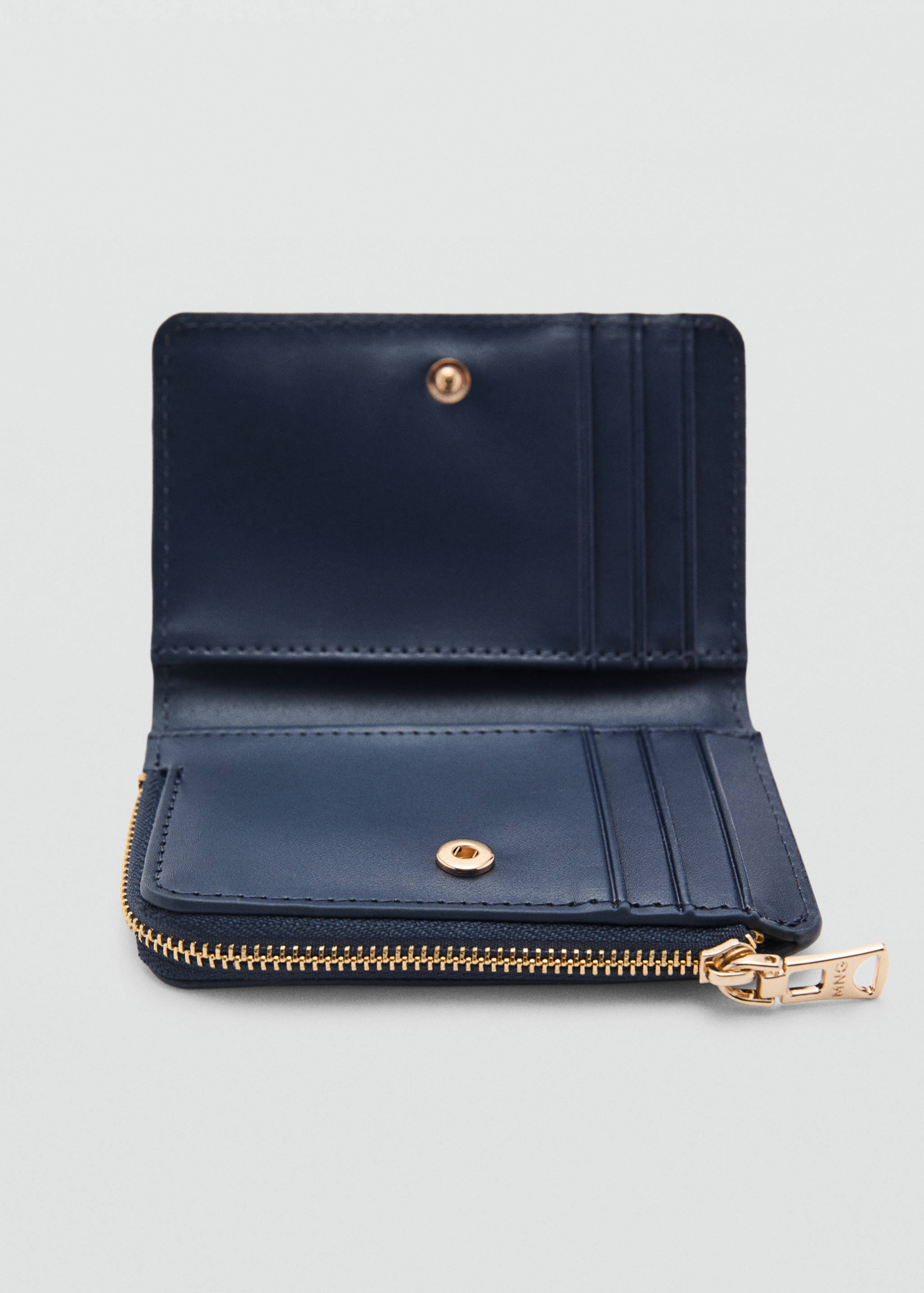 Saffiano-effect folded wallet - Medium plane