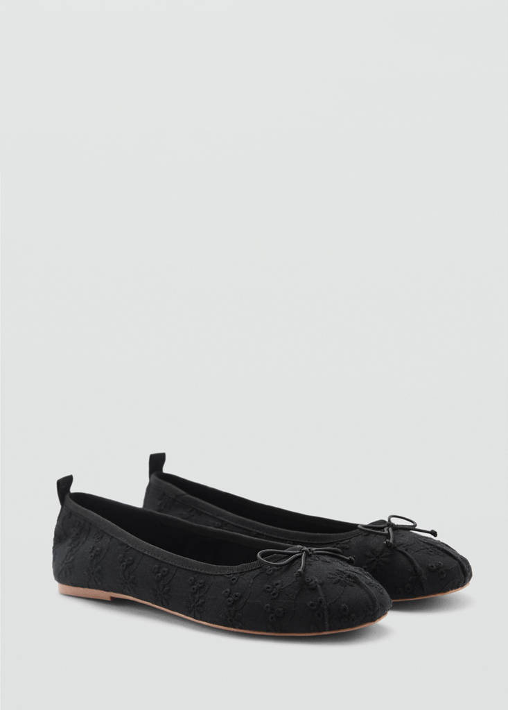 Embroidered ballet flats with bow