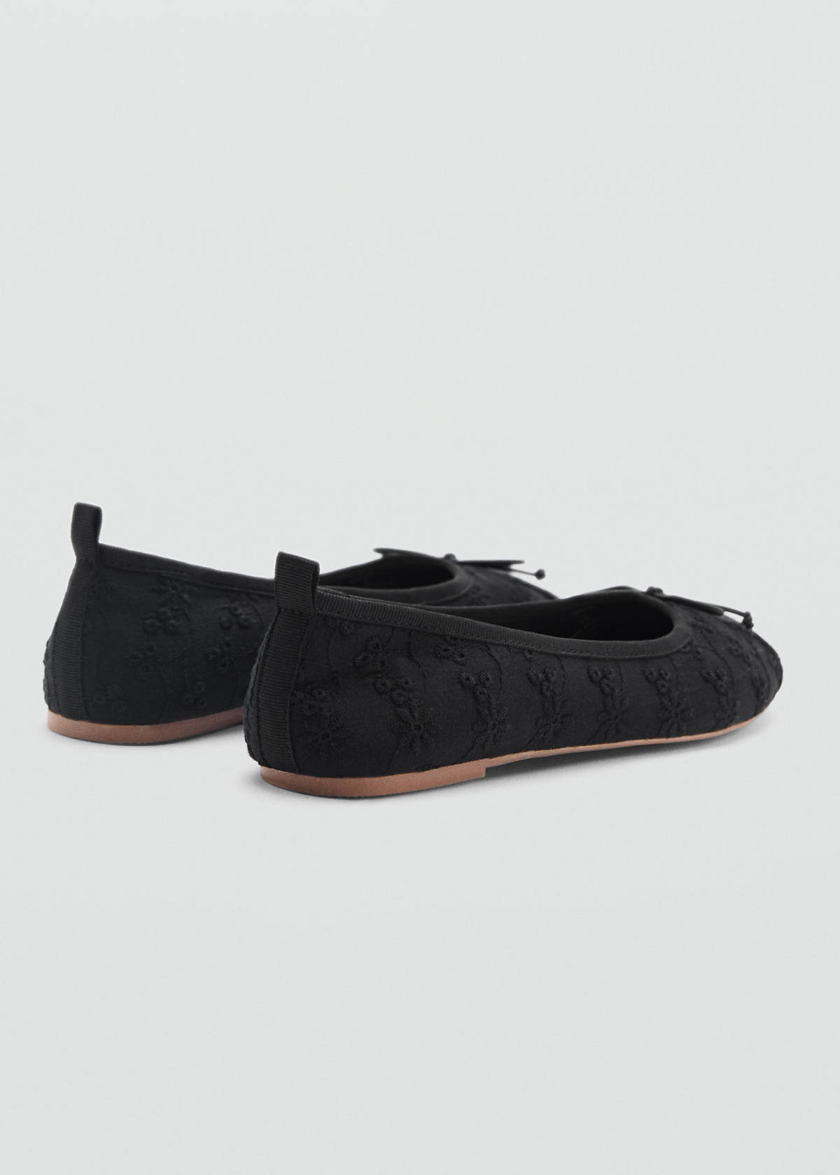 Embroidered ballet flats with bow — Black
