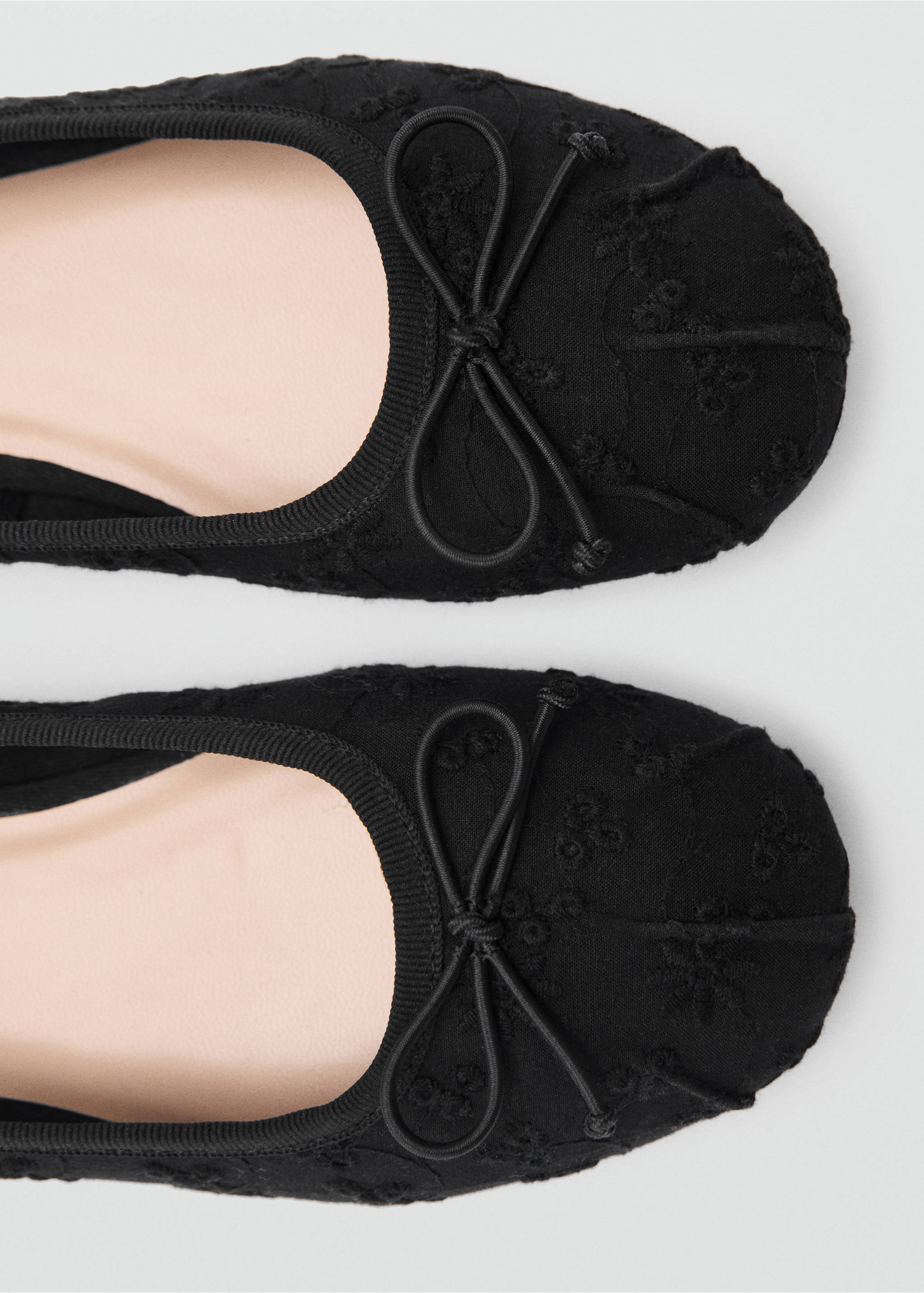 Embroidered ballet flats with bow - Details of the article 2, Black. Ref: 87063640-00.