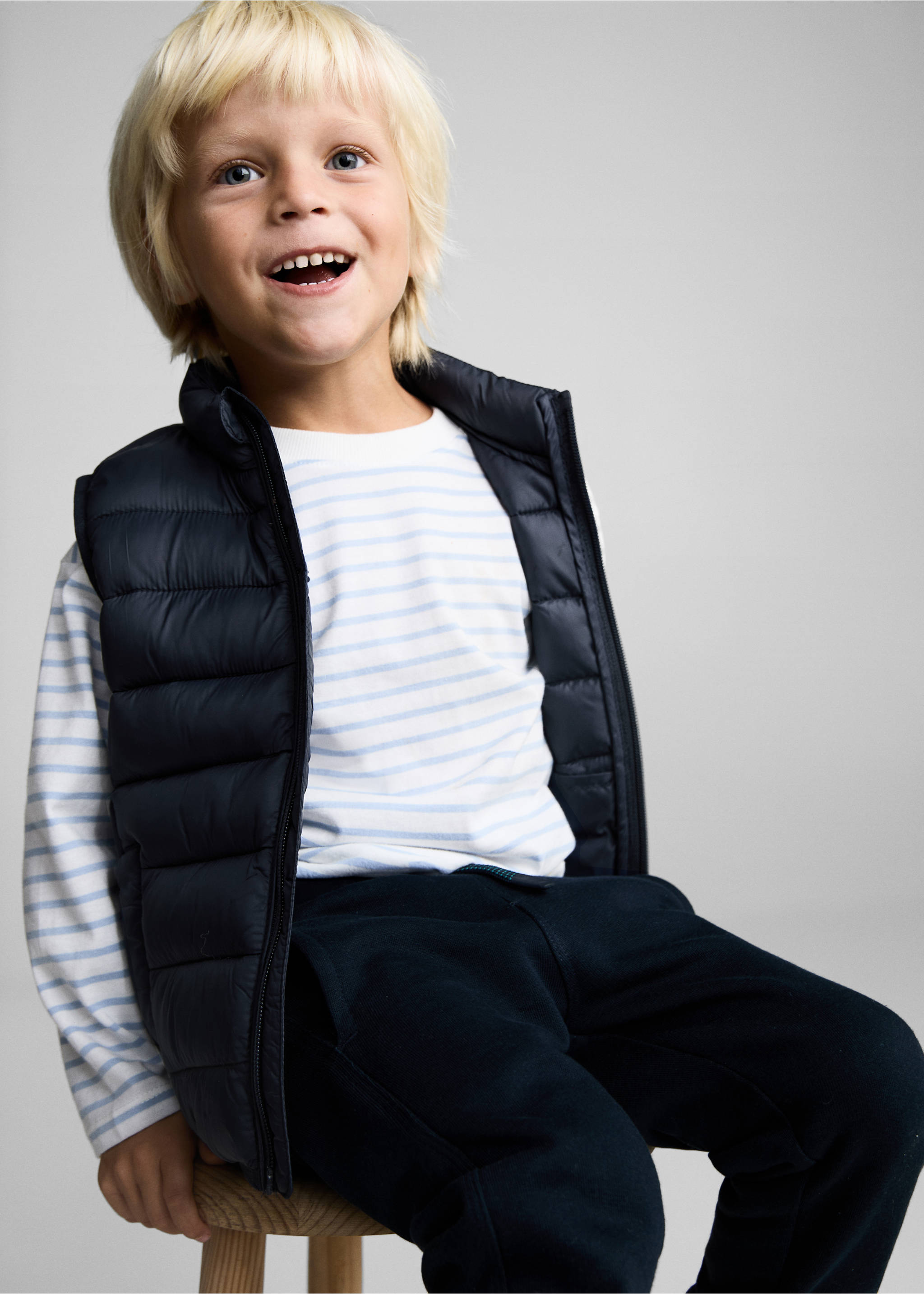 Quilted gilet - Medium plane, Dark Navy. Ref: 87063651-00.