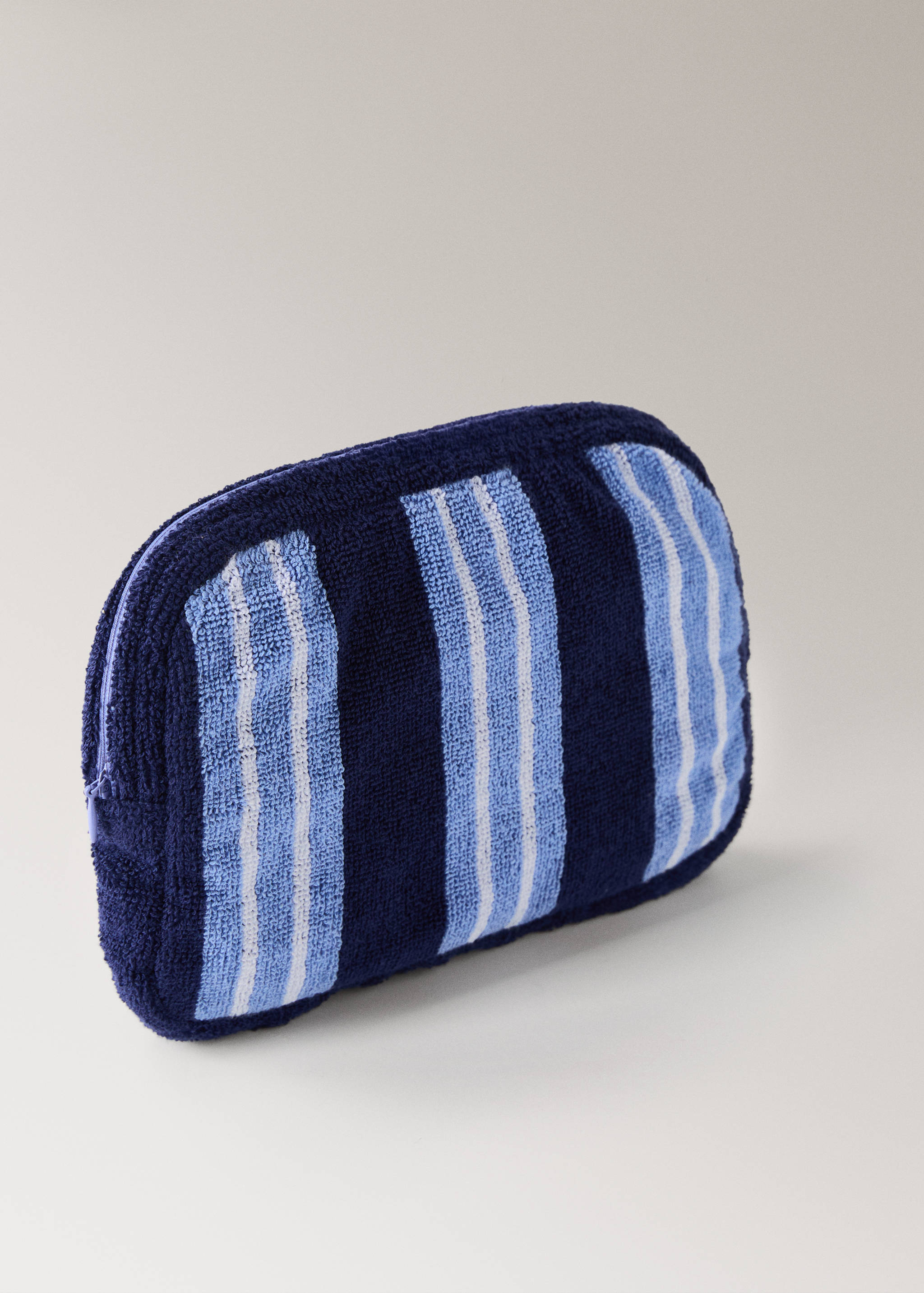 Multi-striped towel-effect cotton cosmetics bag - Details of the article 1