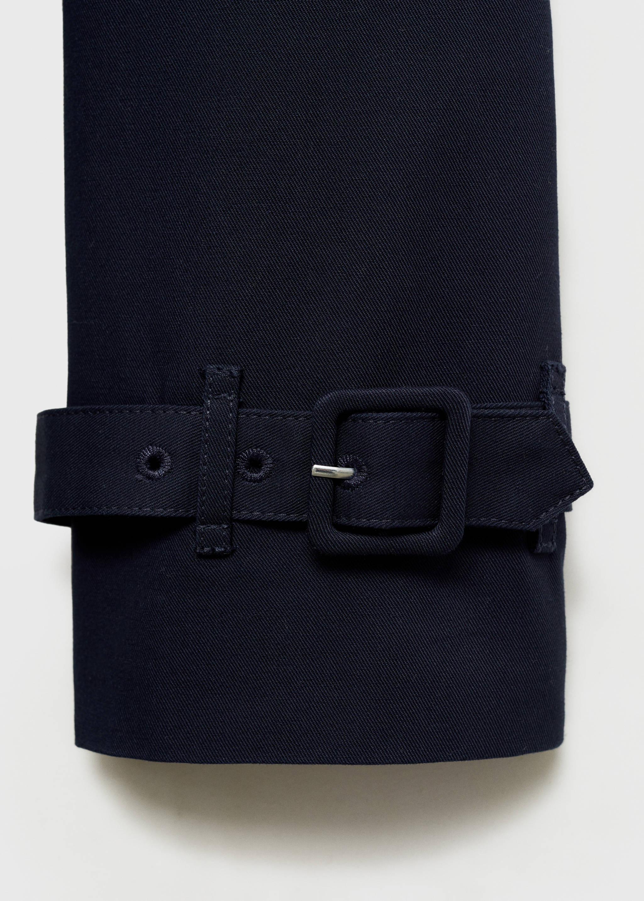 Classic trench coat with belt - Details of the article 0