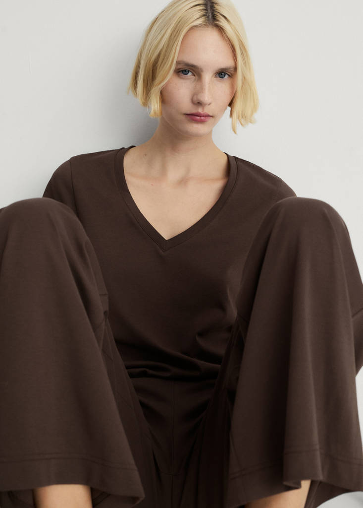 Plain V-neck cotton pyjama t-shirt — Brown